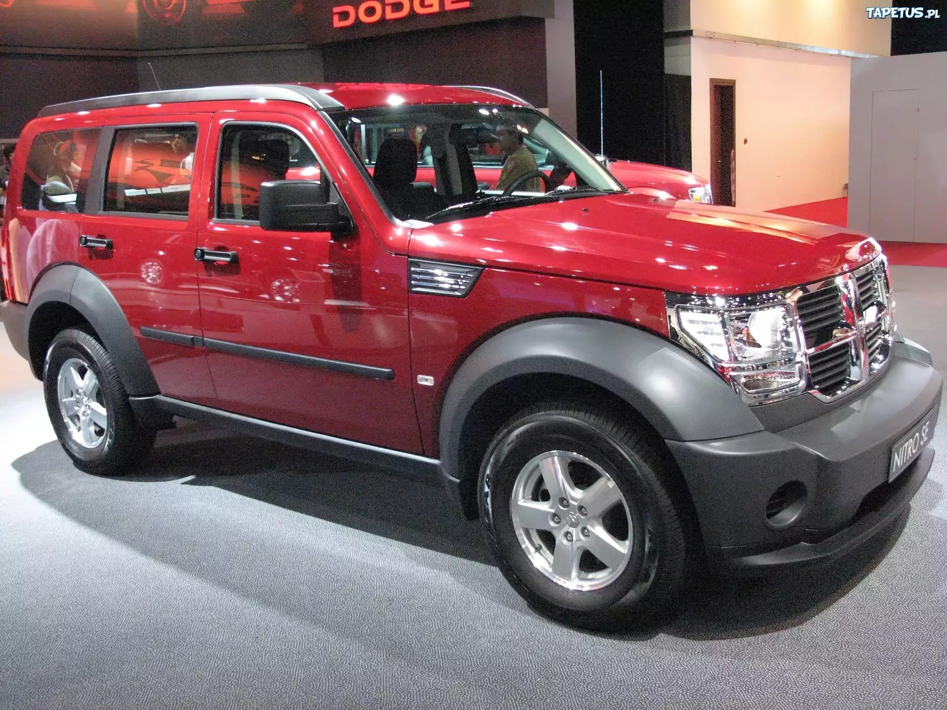 Dodge Nitro, Szare, Zderzaki
