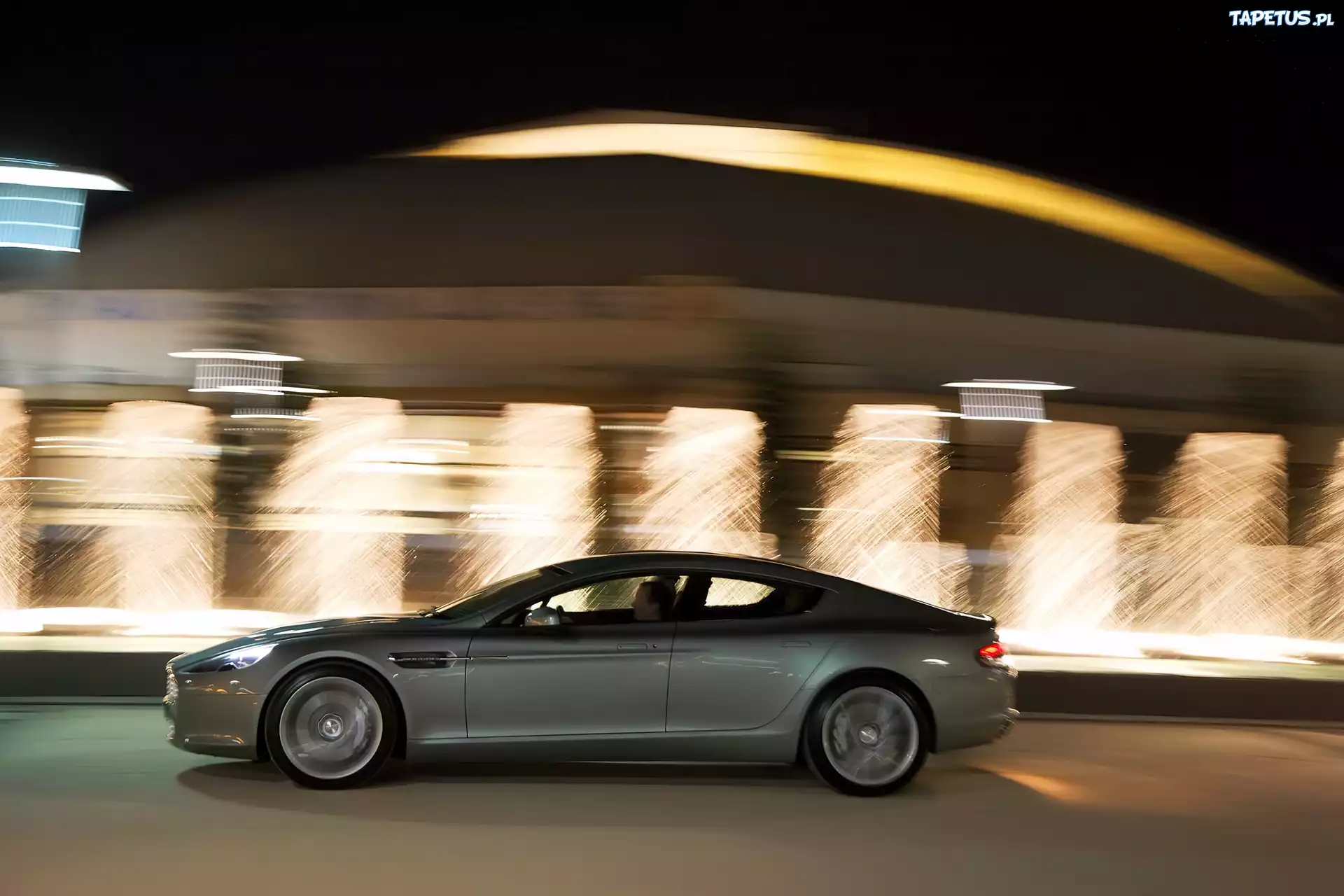 Aston Martin Rapide, Strona, Kierowcy
