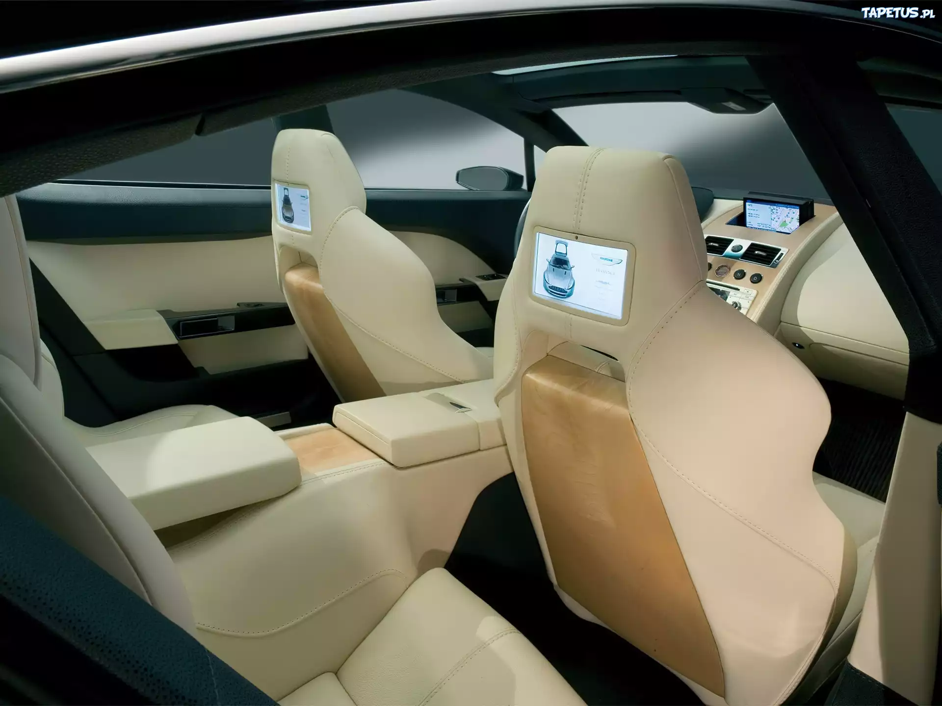 Aston Martin Rapide, Fotele