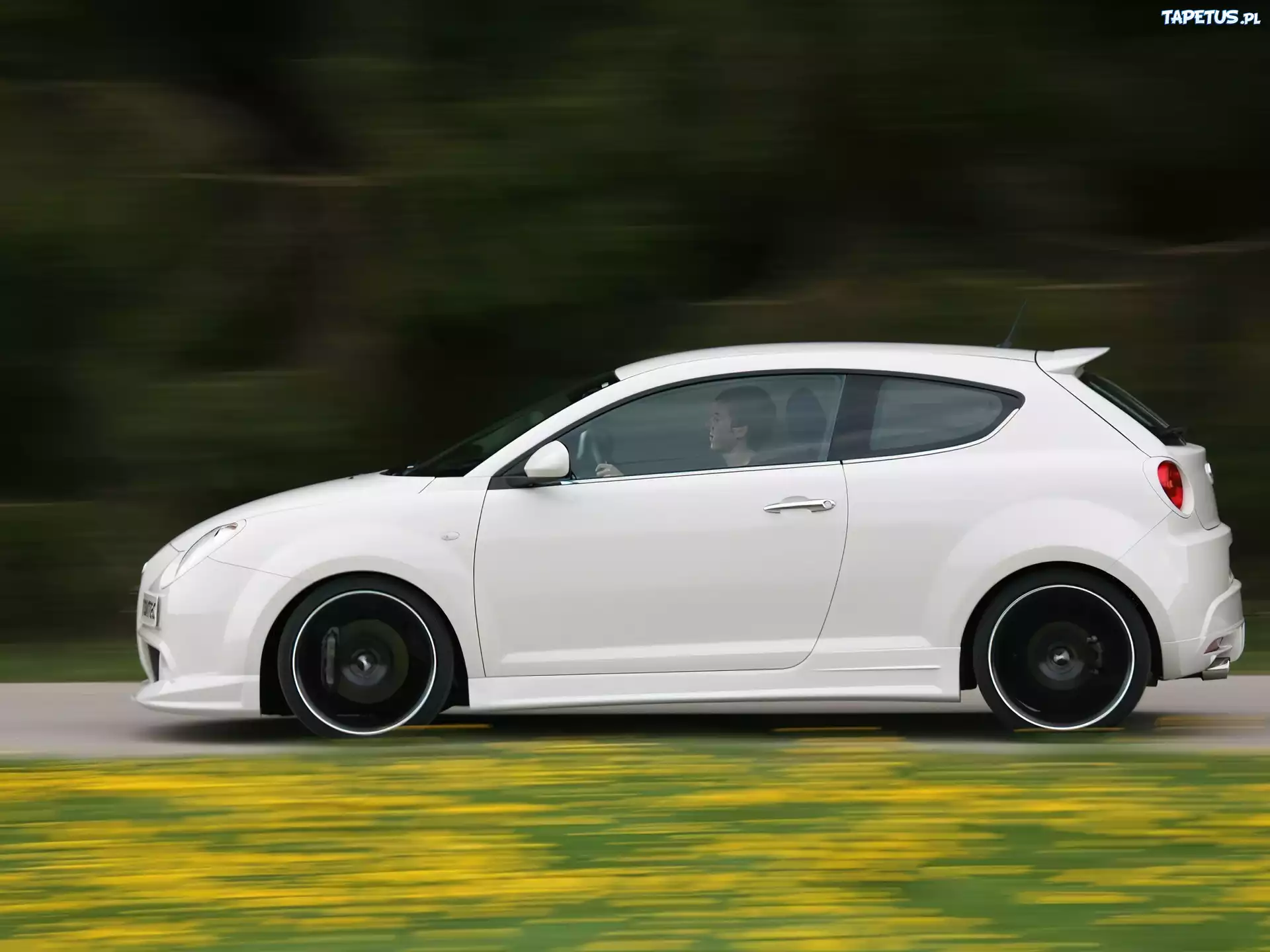 Biała, Alfa Romeo MiTo, Spojler