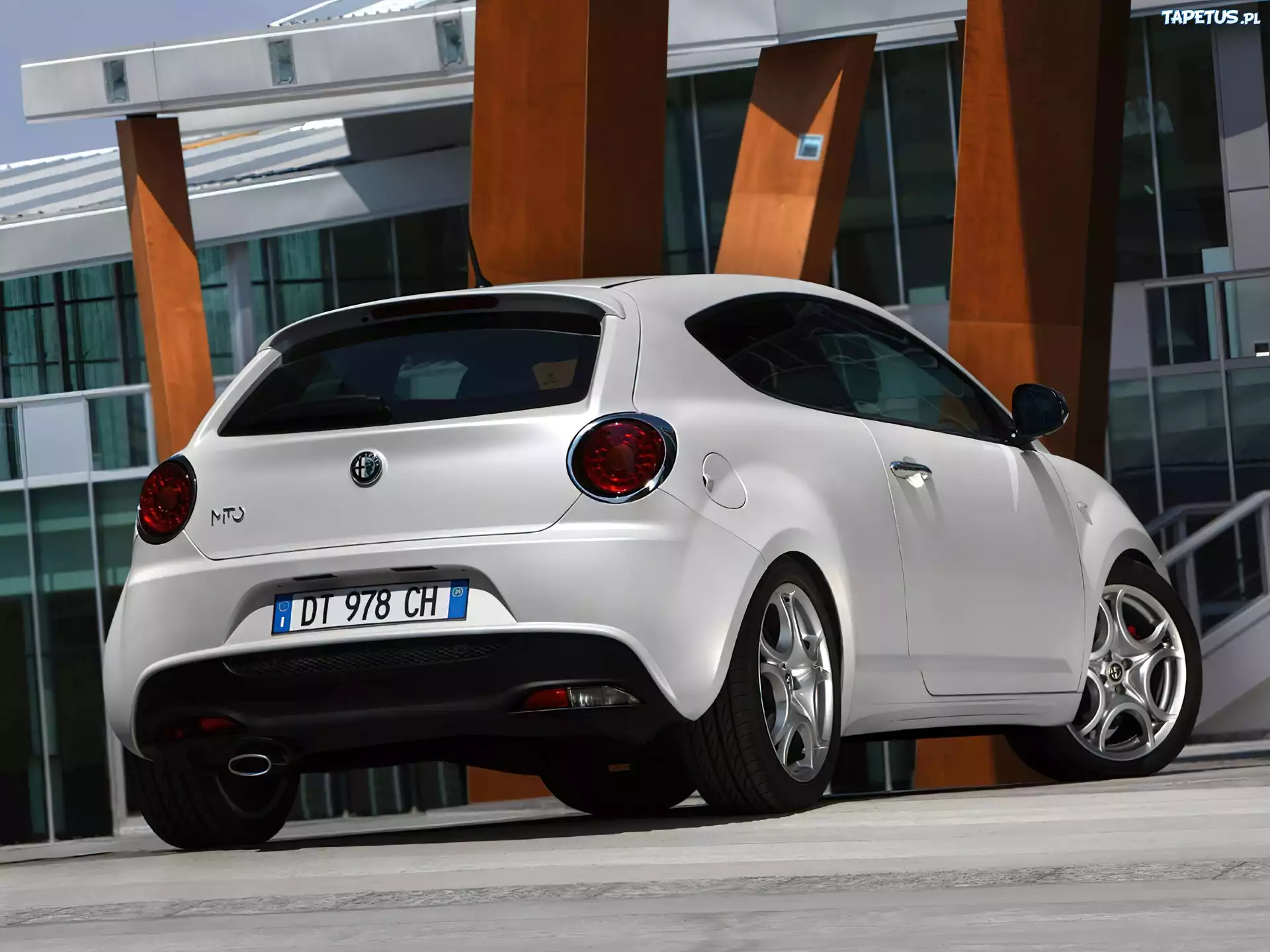 Tył, Alfa Romeo MiTo, Emblemat