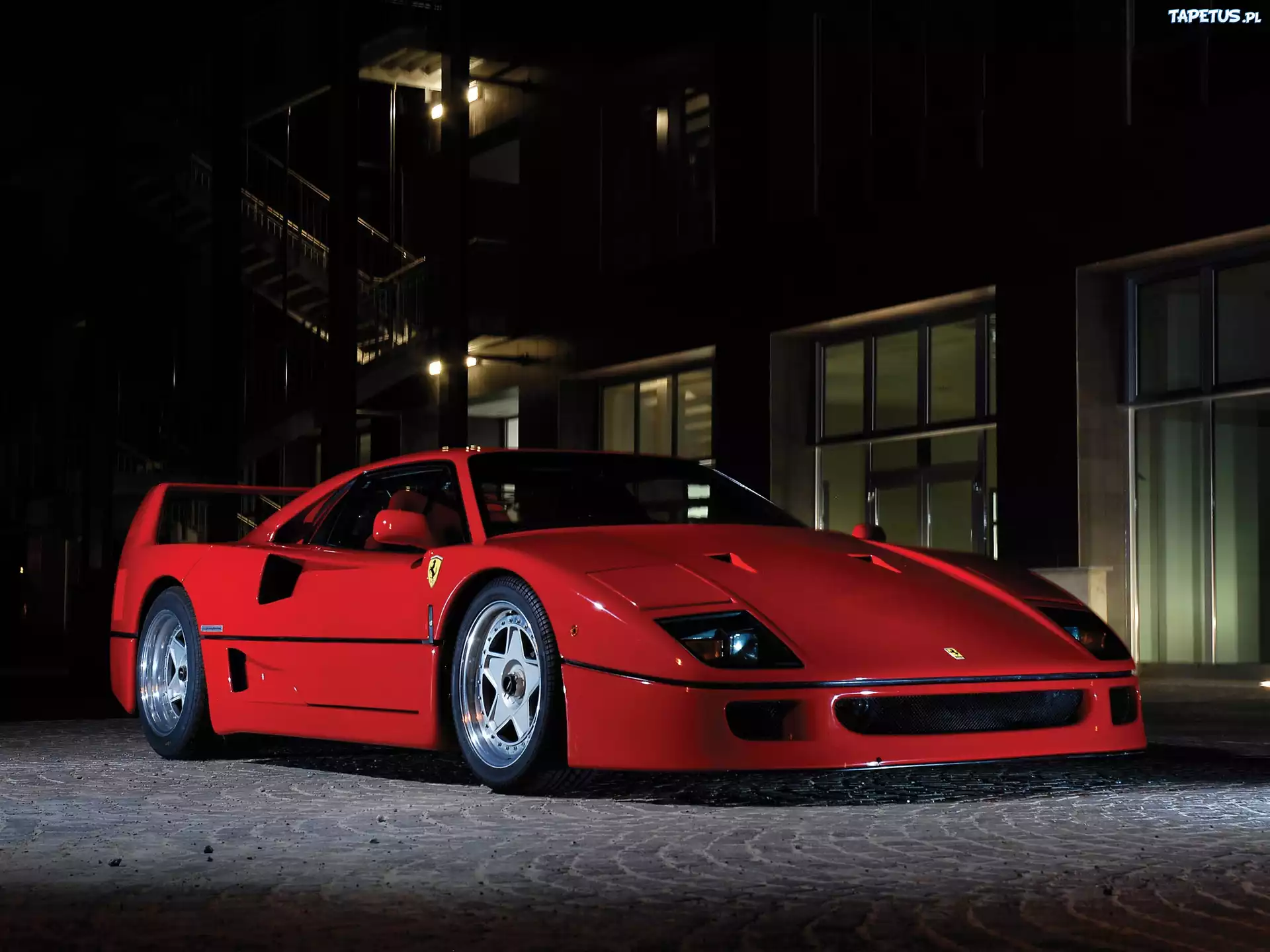 Ferrari F 40, Noc