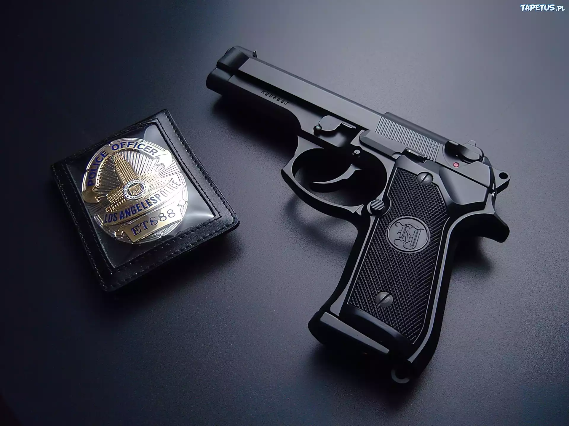 Odznaka, Policyjna, Beretta 92