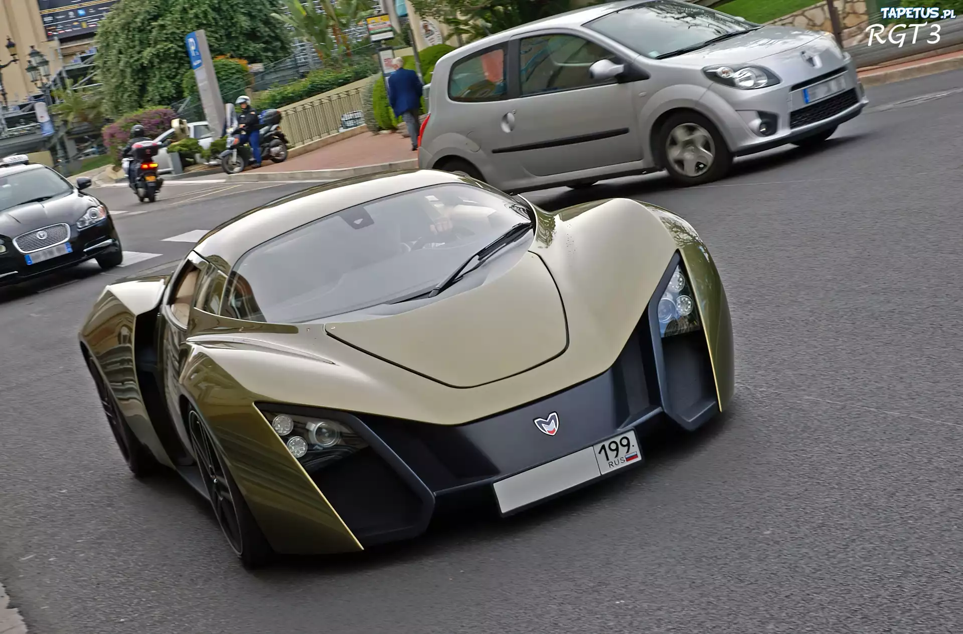 Marussia B2, Ulica, Rosja