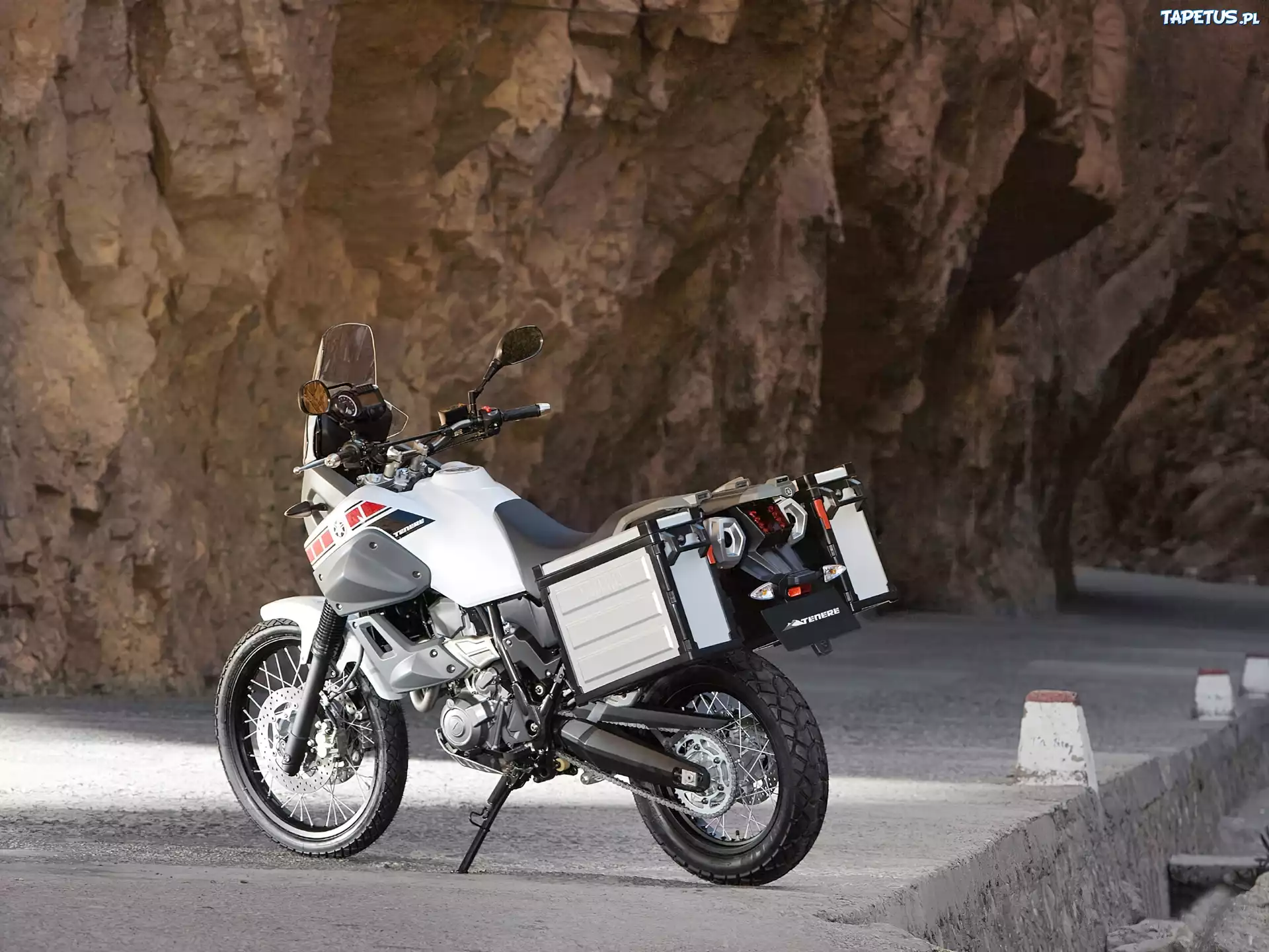 Yamaha XT 660Z Tenere, Kufry, Boczne