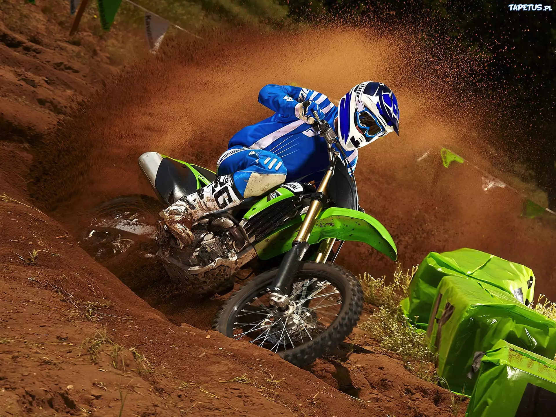 Cross, Kawasaki KX250F, Zawody