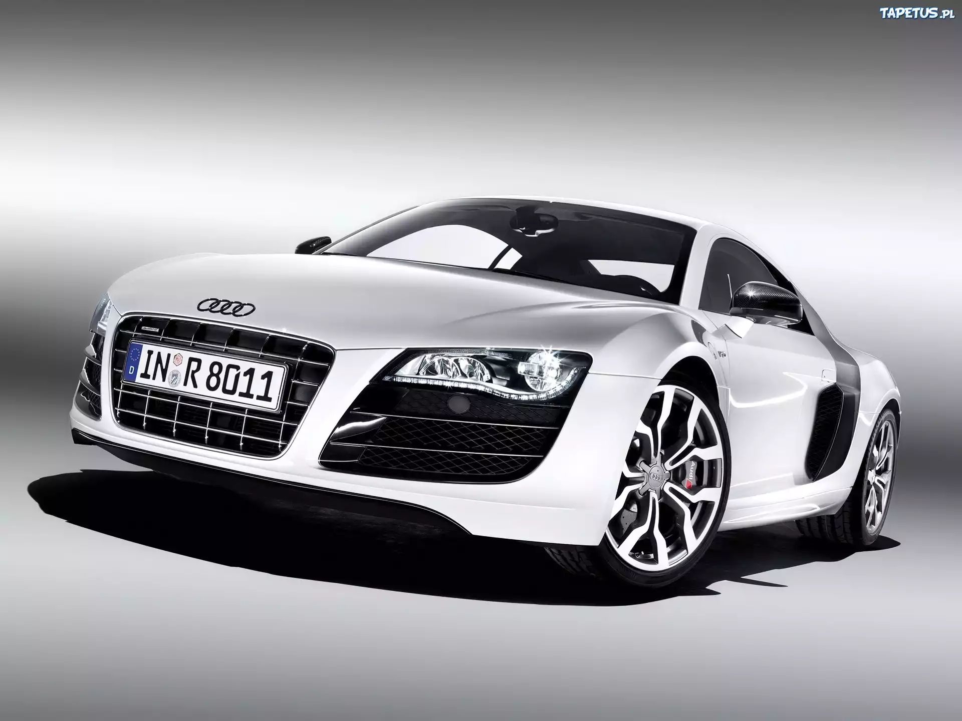 Audi R8, Alufelgi, Lusterka, Karbon