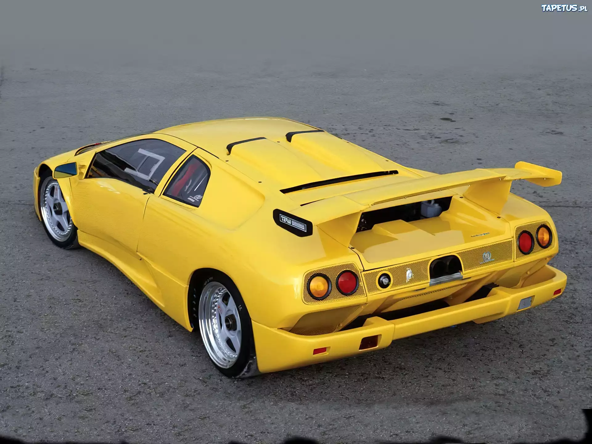 Lamborghini Diablo, Spojler, Zderzak