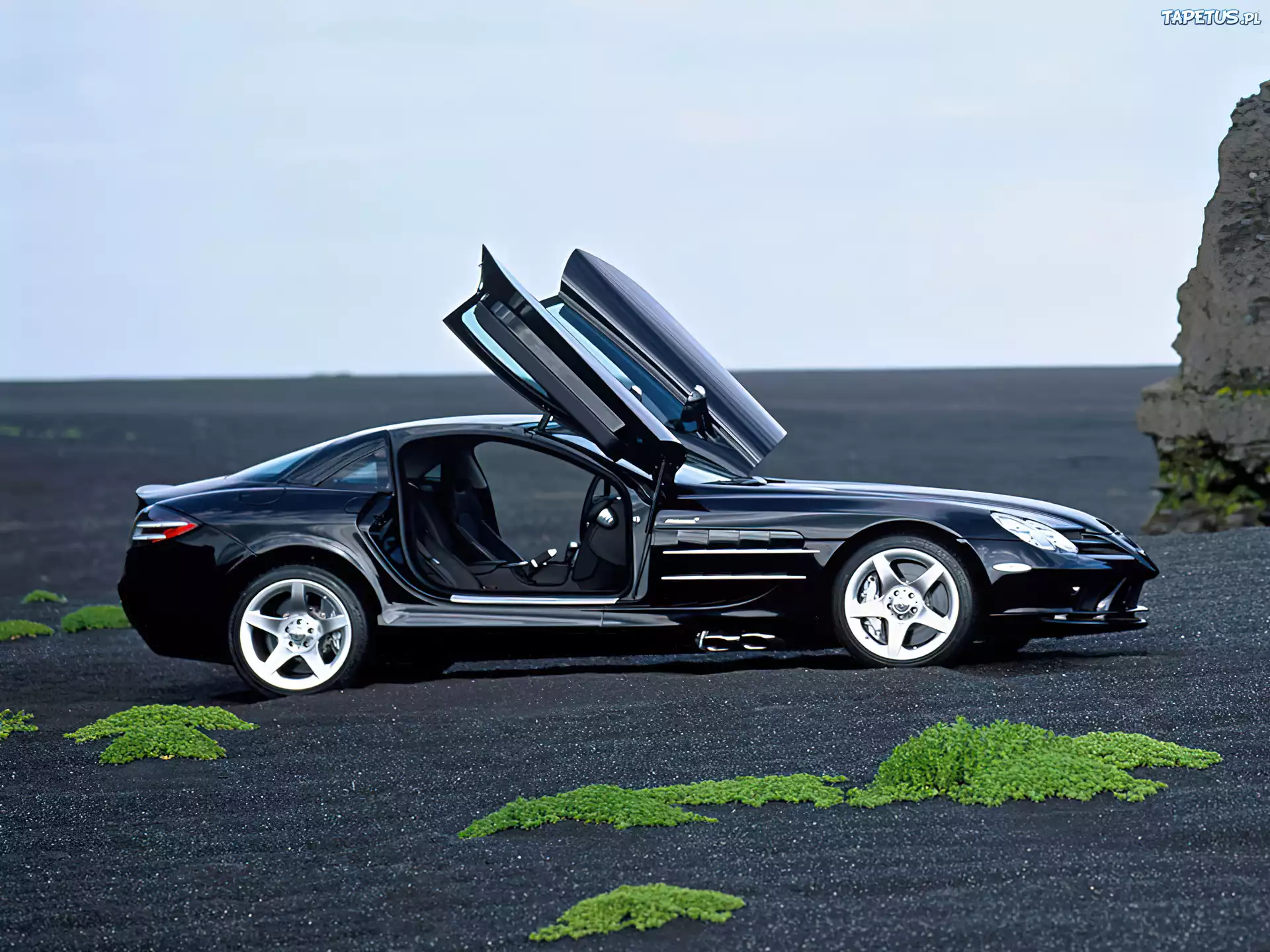 Czarny, Mercedes Benz SLR