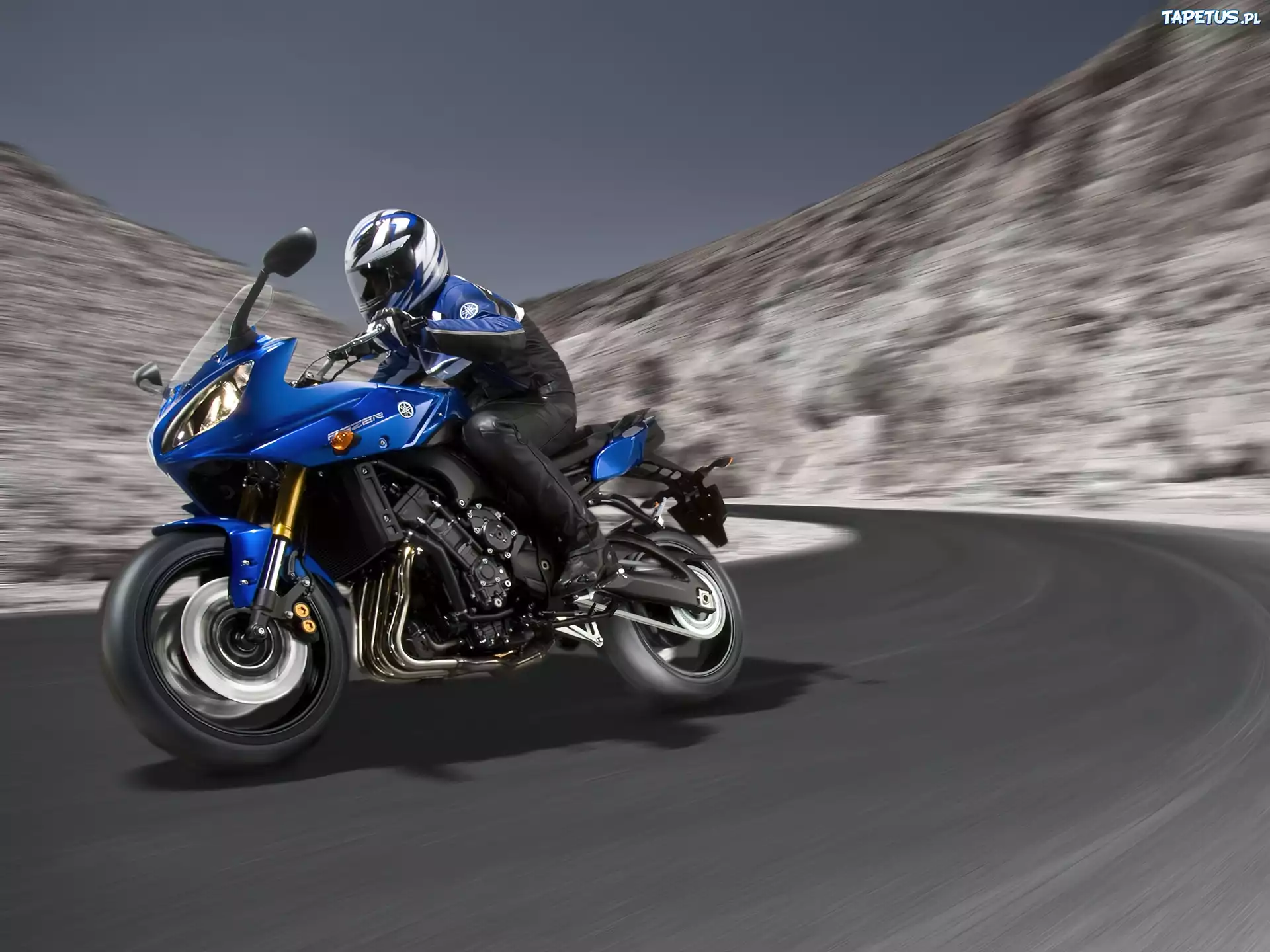 Yamaha FZ8, Owiewki, Silnik, Łańcuch