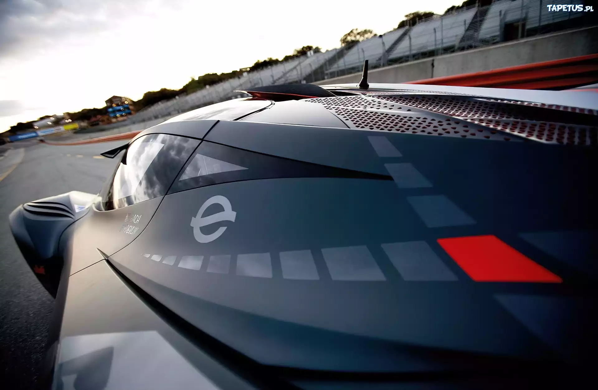 Wloty, Powietrza, Mazda Furai