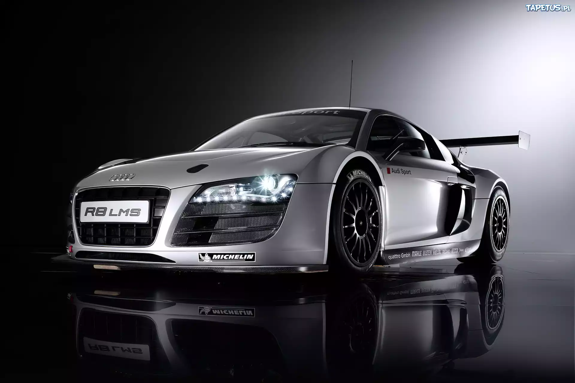Audi R8, Michelin, Opony