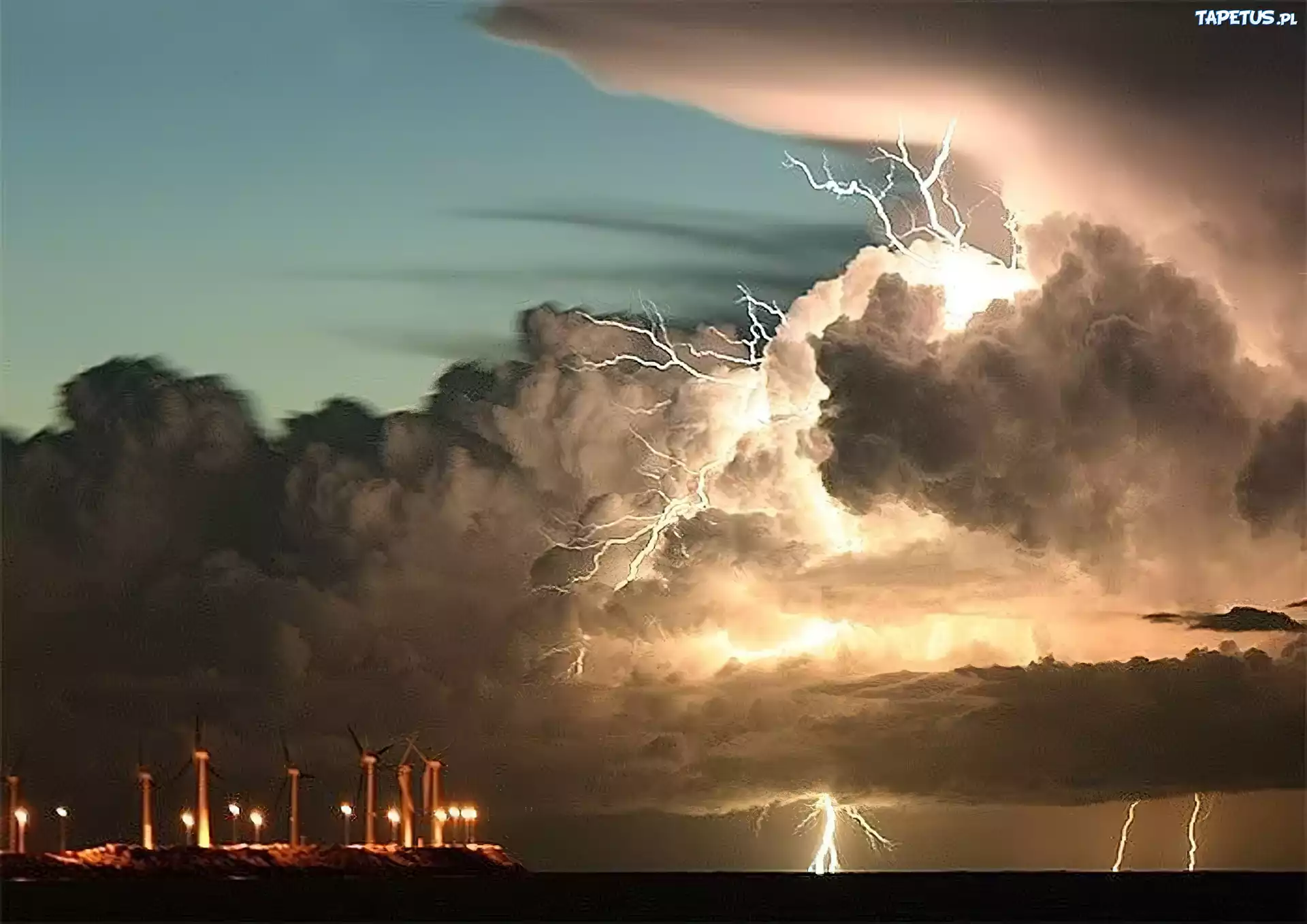 Burza, Nad, Elektrownią, Wiatrową