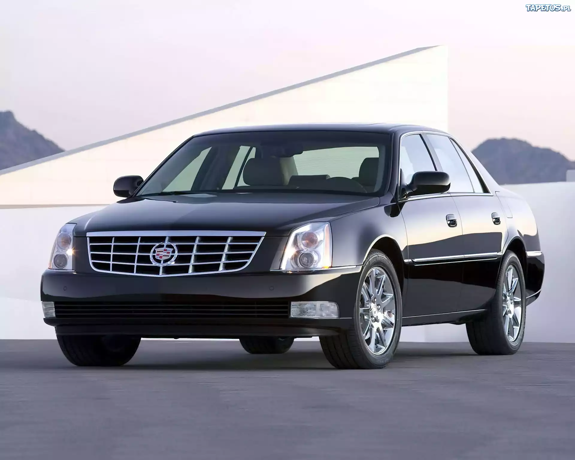 Cadillac DTS, Halogeny, Atrapa