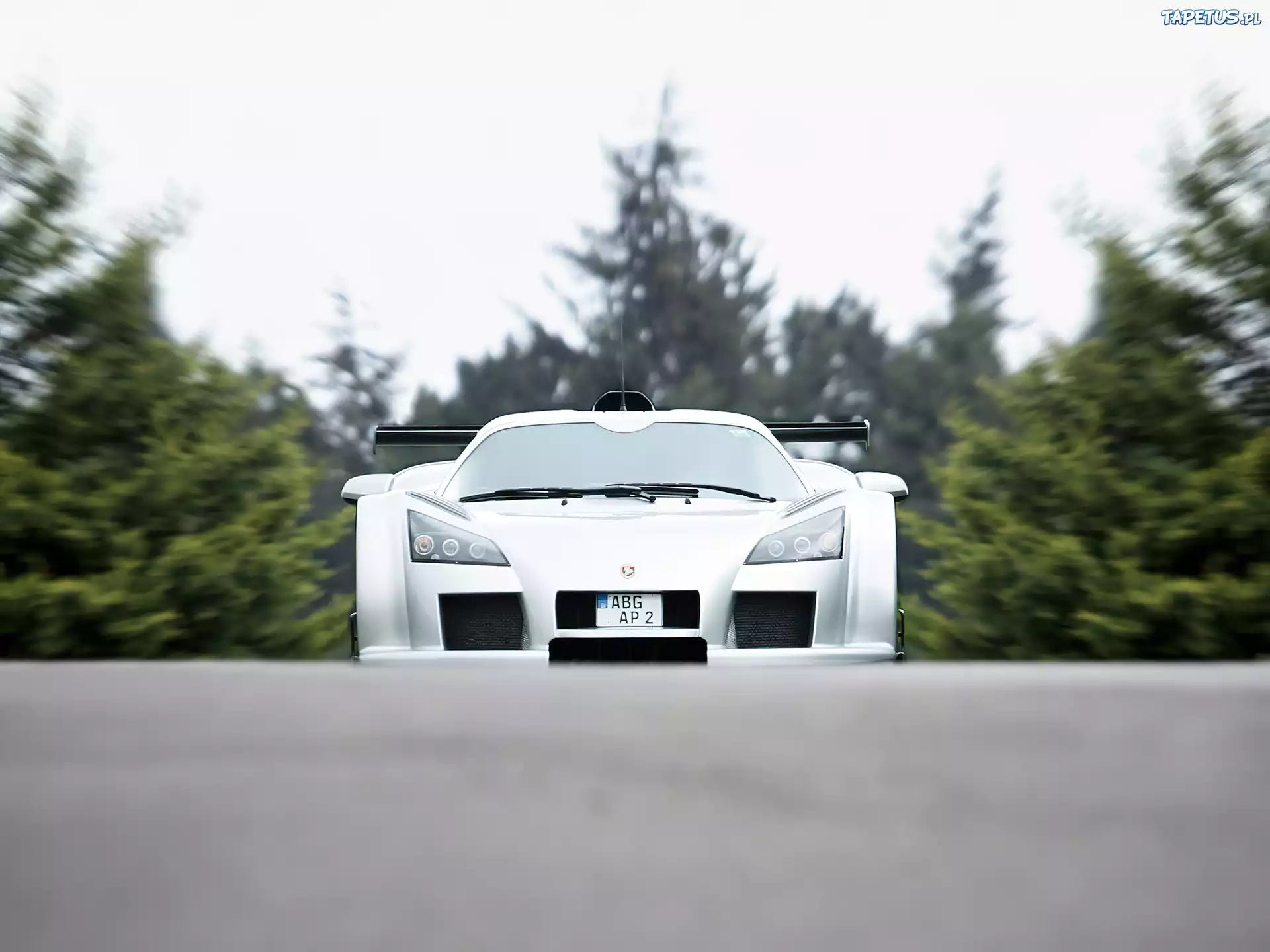 Przód, Biały, Gumpert Apollo