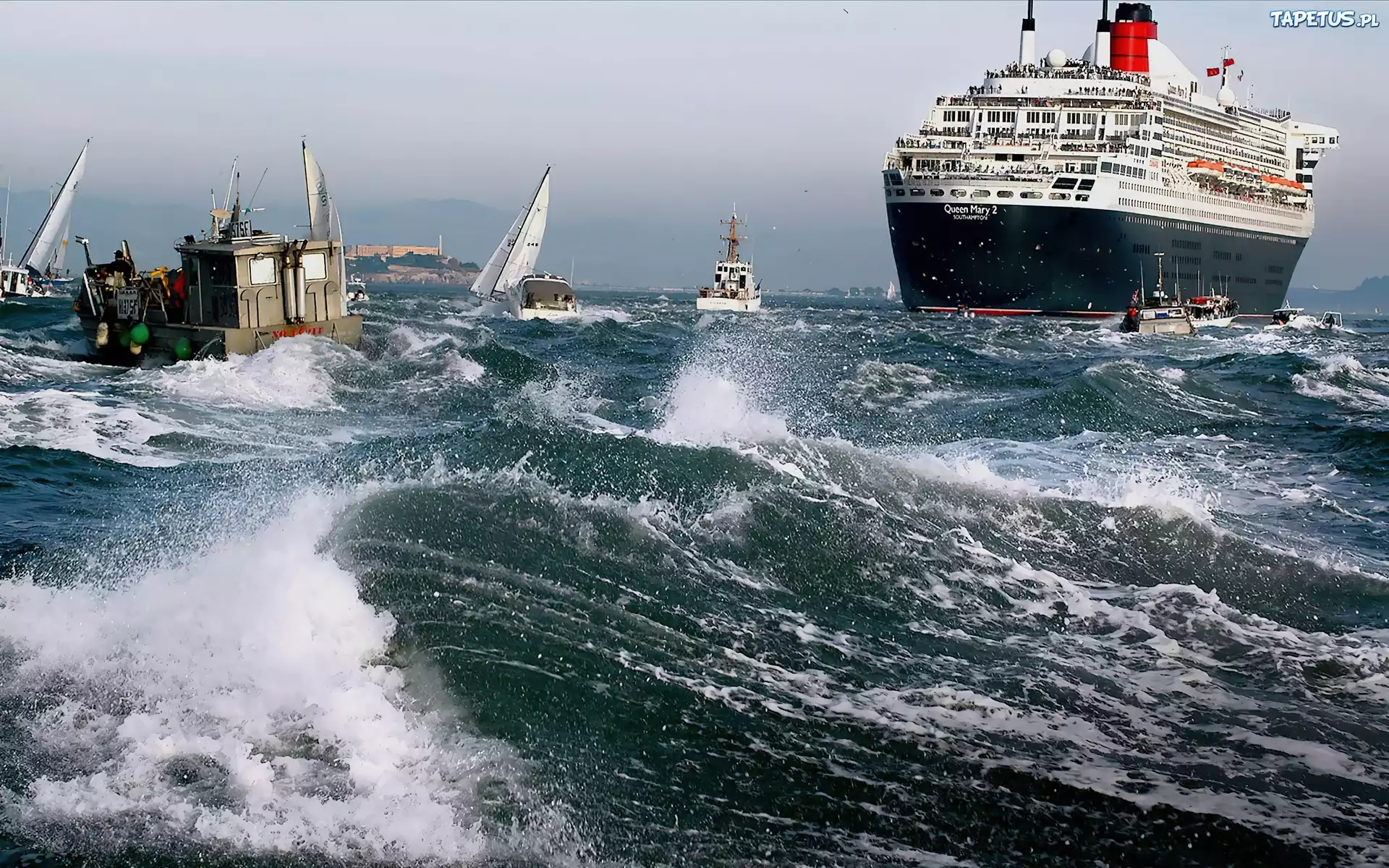 Queen Mary 2, Wzburzone, Morze