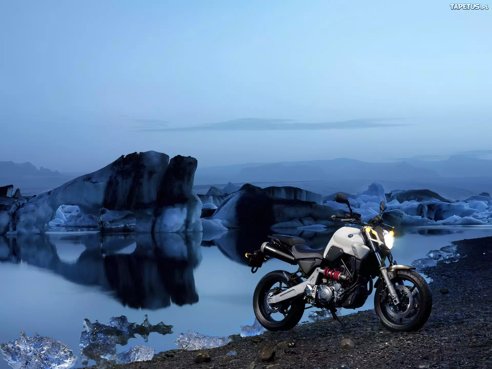 Yamaha MT-03, Amortyzator