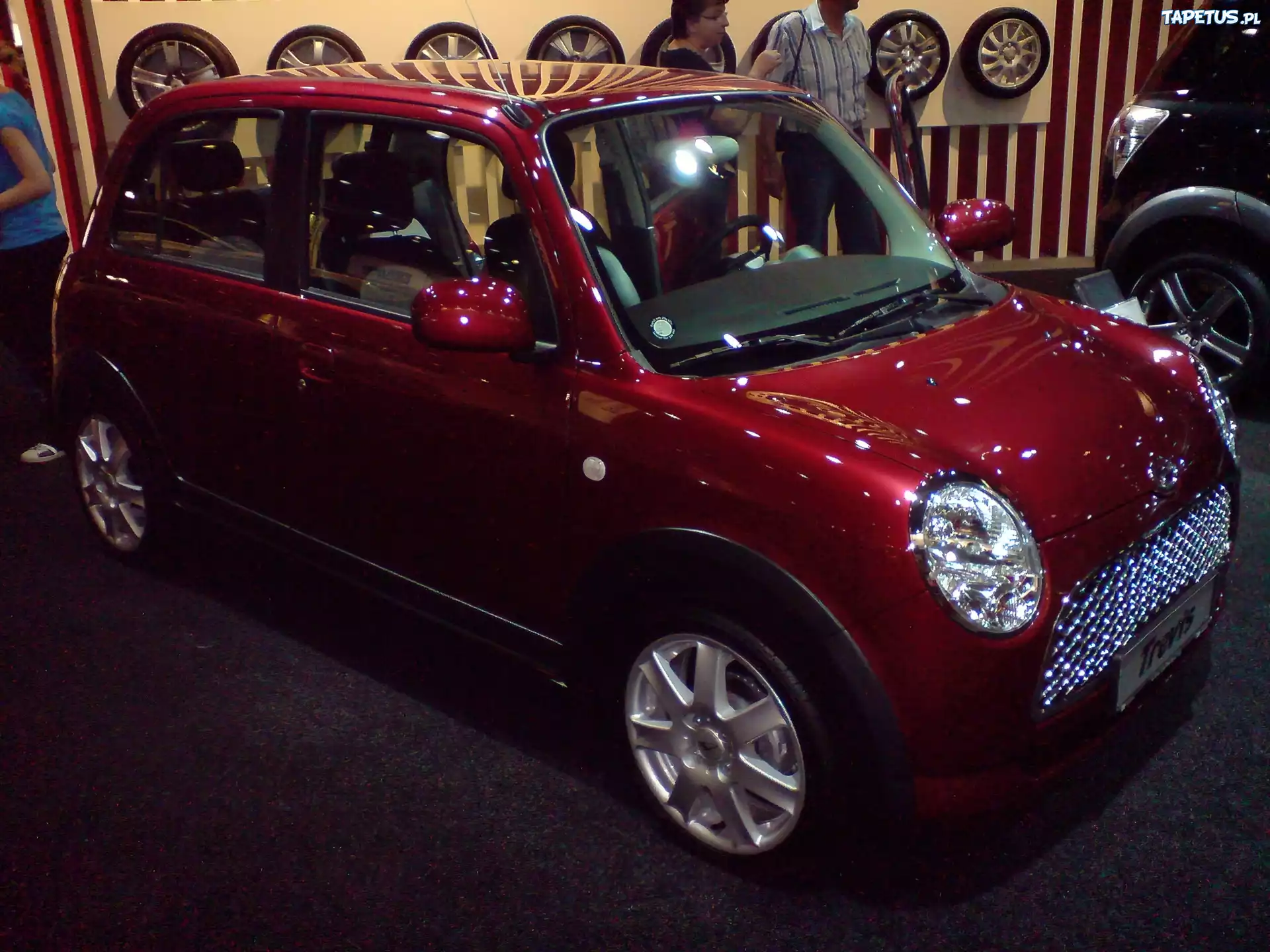 Bordowe, Daihatsu Trevis, Alufelgi