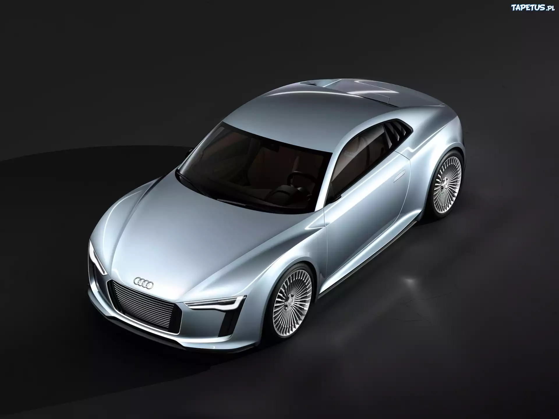 Audi e-Tron, Sportowa, Sylwetka