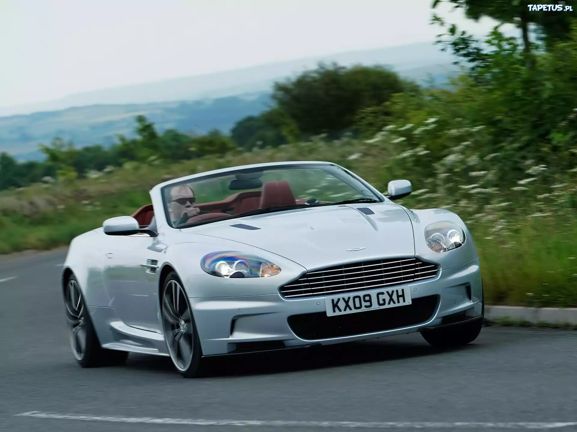 Aston Martin DBS Volante, Ostry, Zakręt