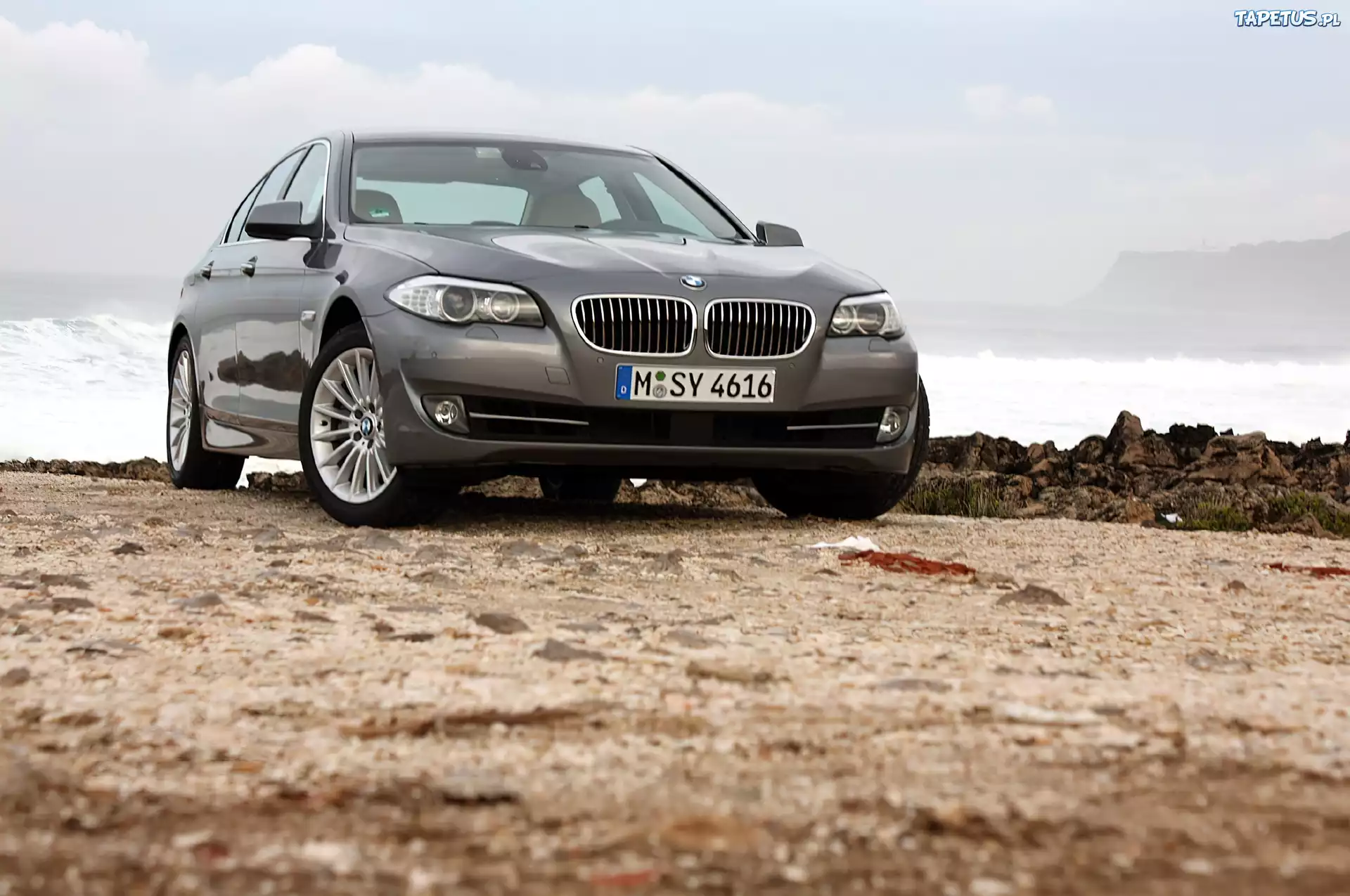 Przód, BMW seria 5, F10, Skały