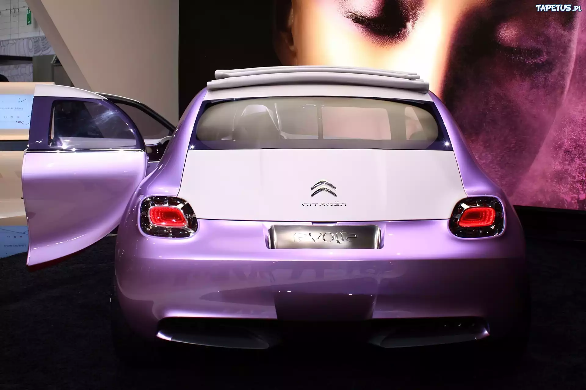 Citroen Revolte, Drzwi