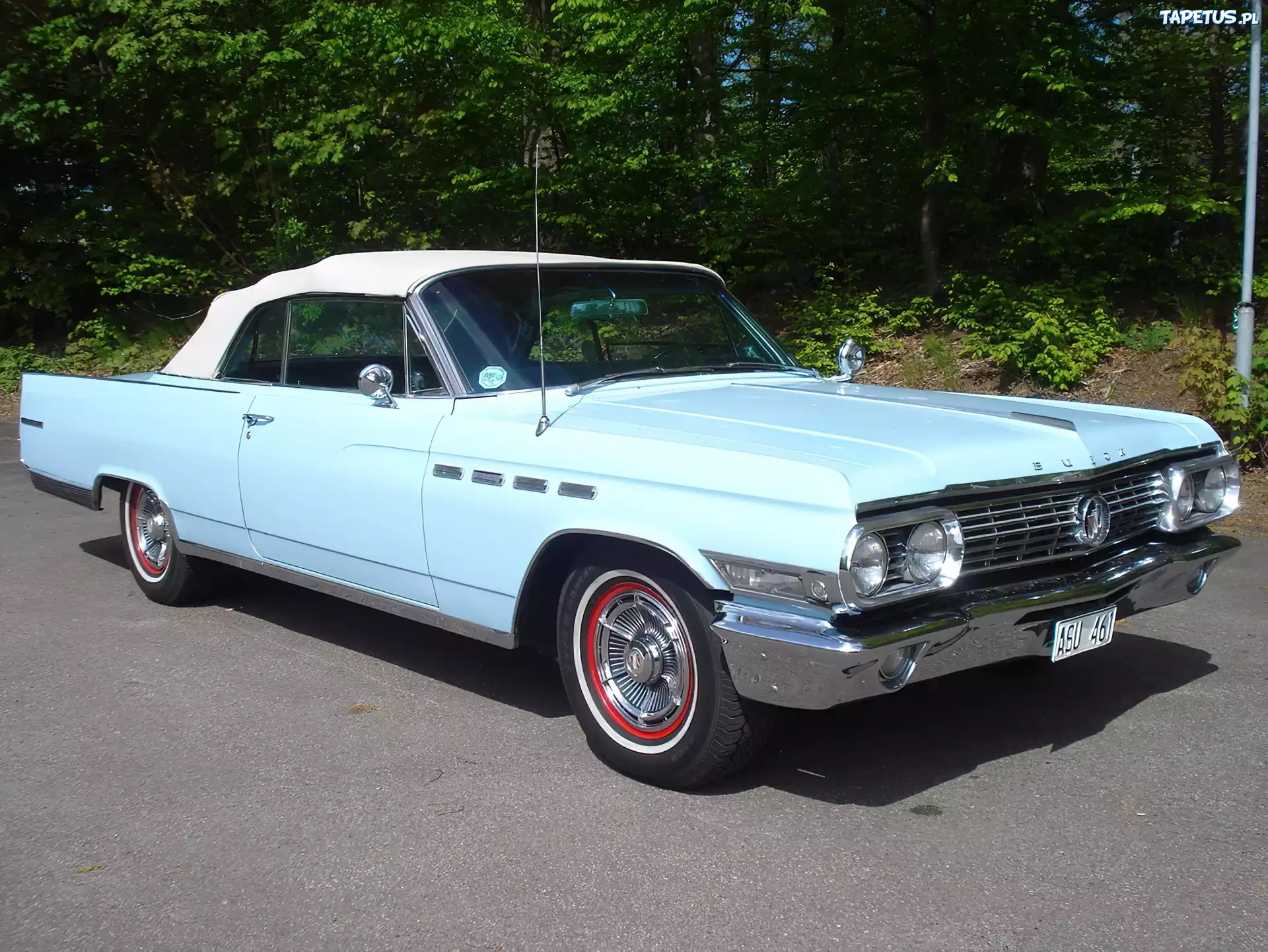 Błękitny, Buick Electra Park, Kabriolet