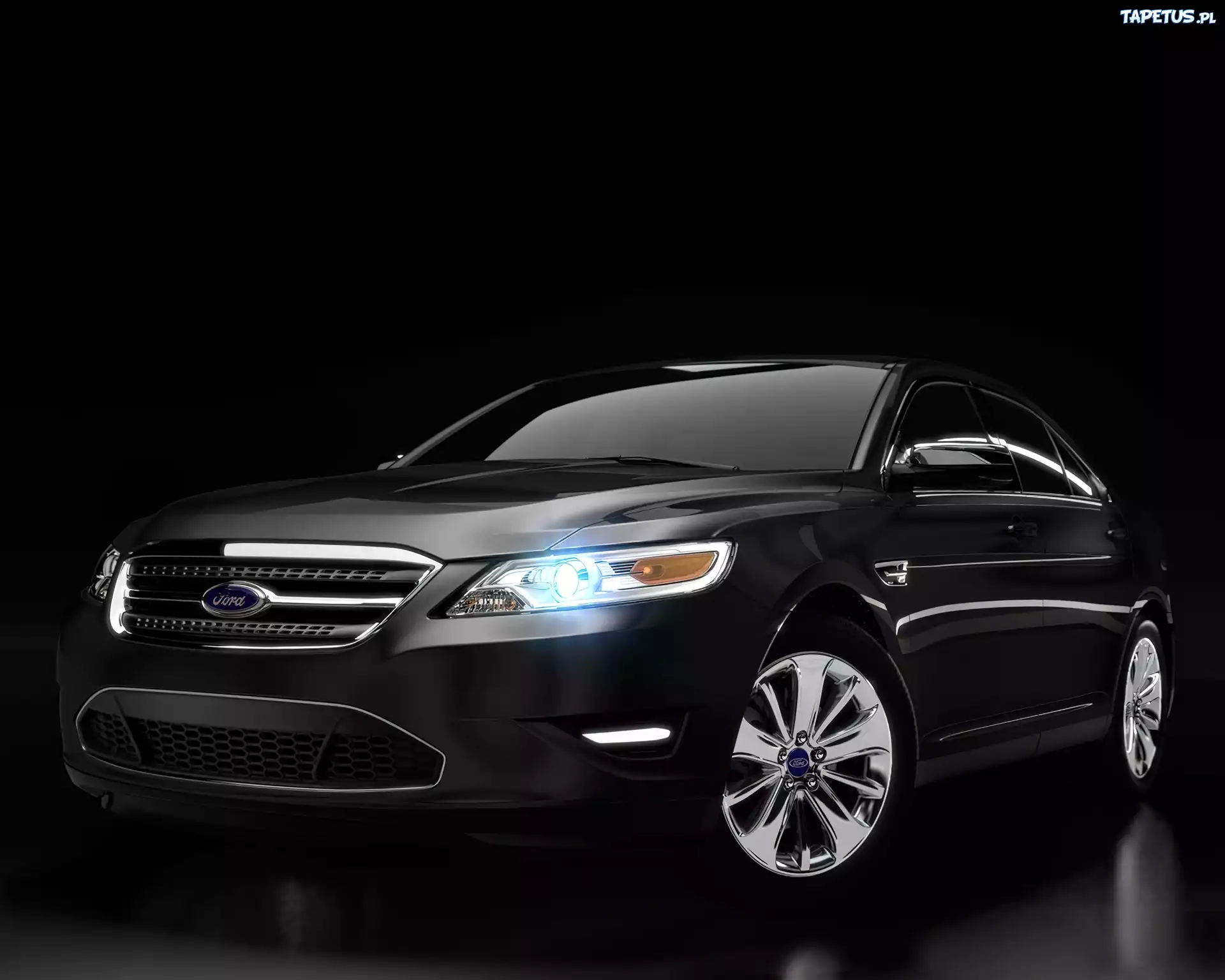 Ford Taurus, 2010