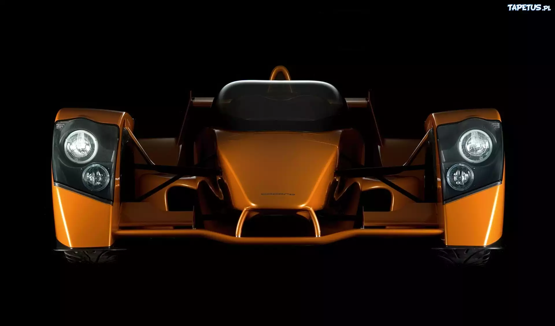 Przód, Caparo T1