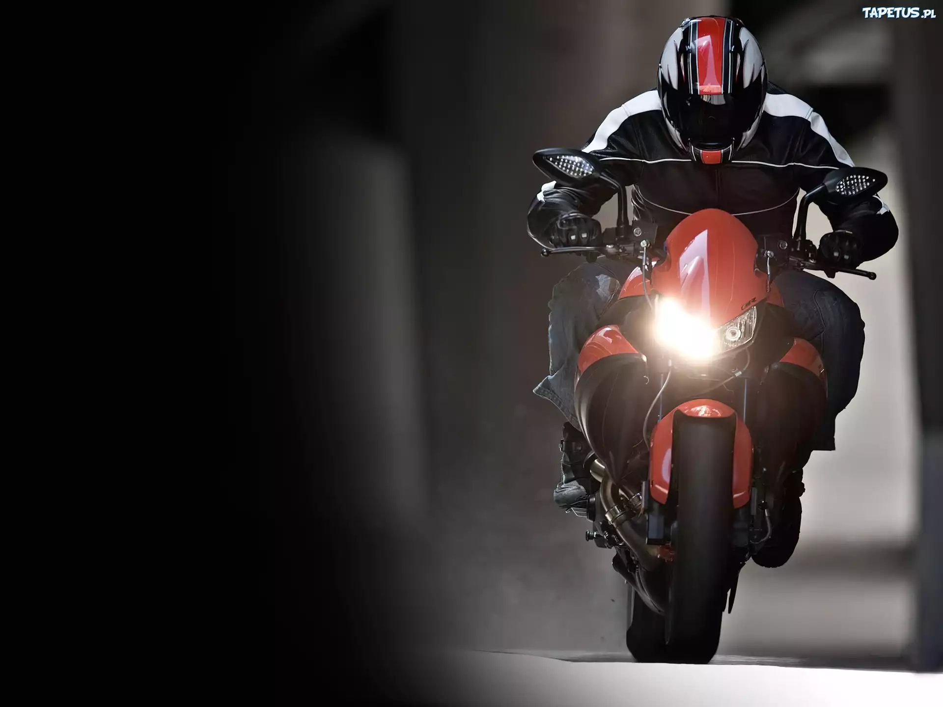 Buell 1125CR, Lampa, Przód