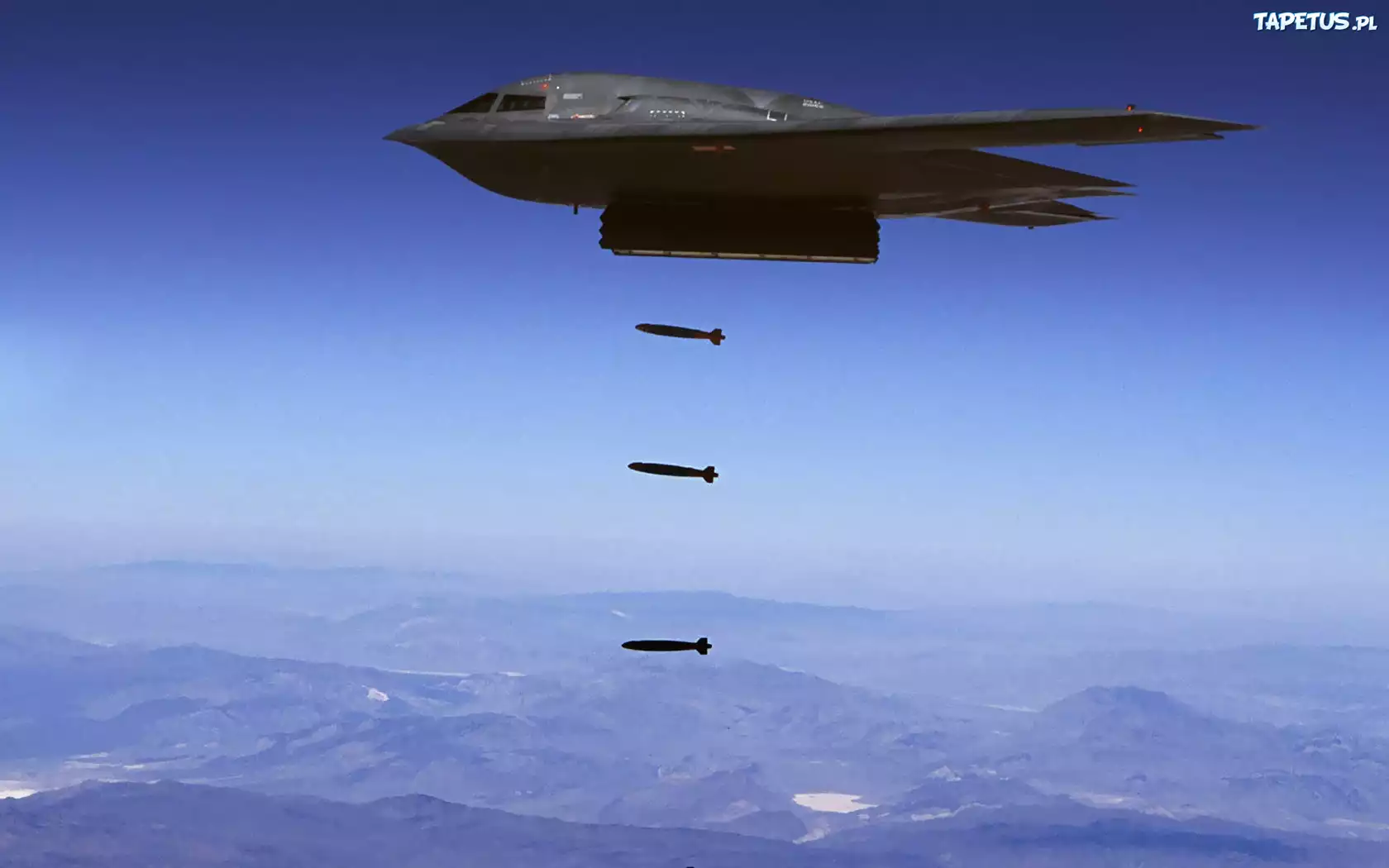 Northrop, B-2 Spirit, Nalot
