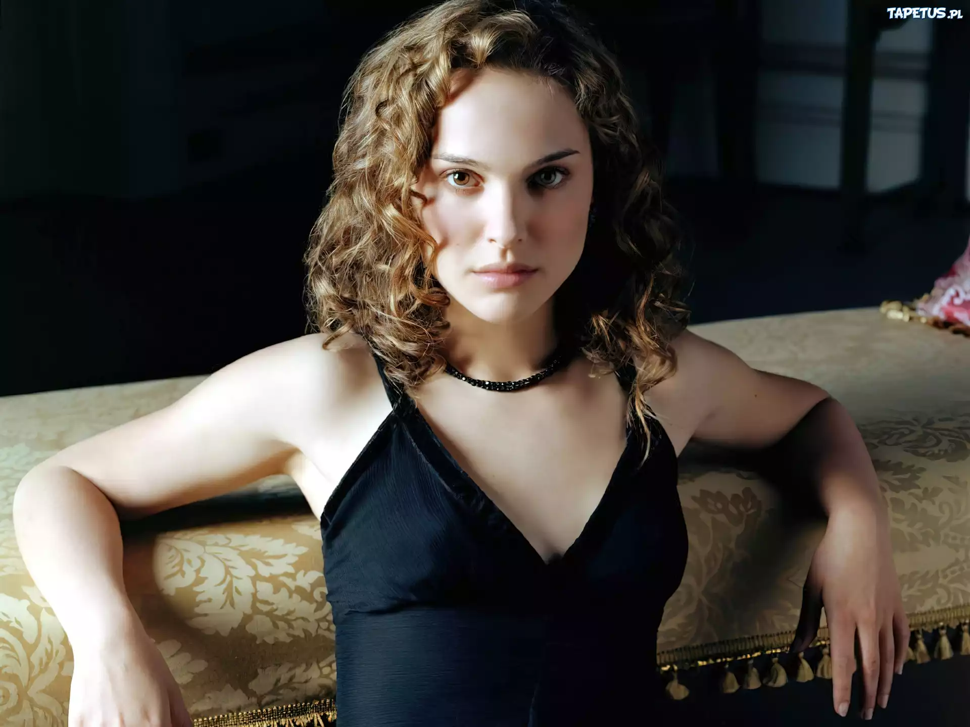 Natalie Portman, Czarna Sukienka