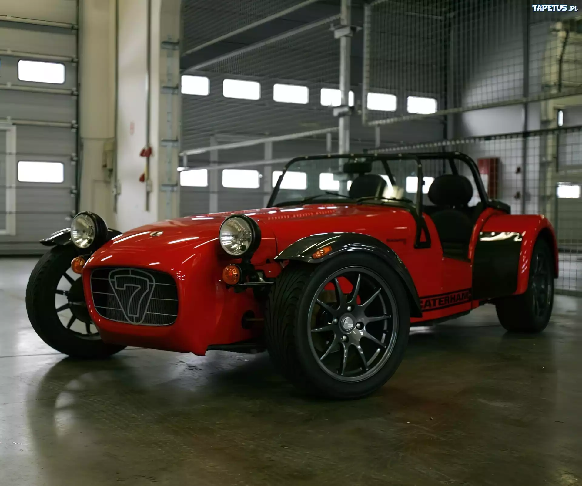Czerwony, Caterham Seria R