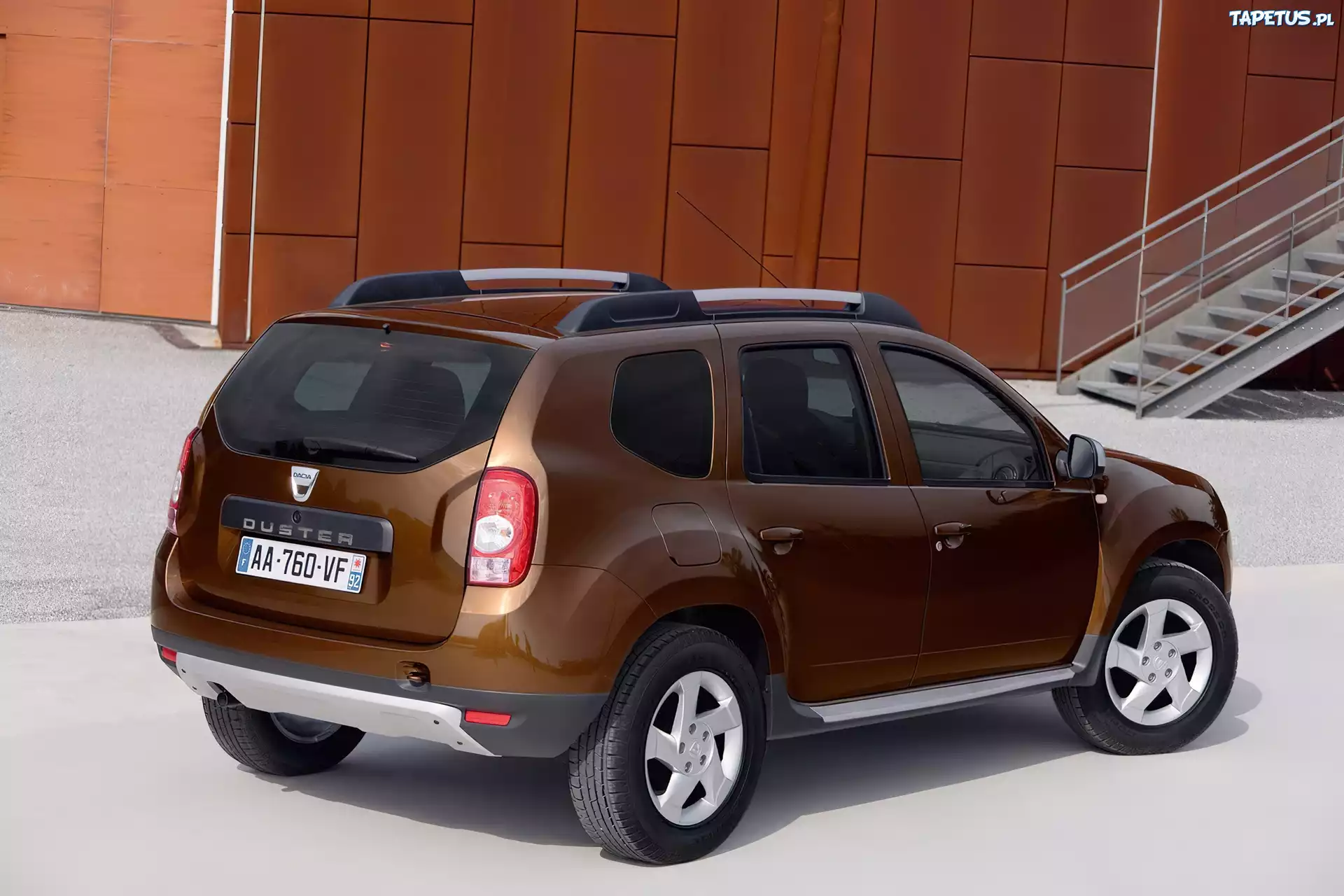 Dacia Duster, Lampa, Tył, Relingi