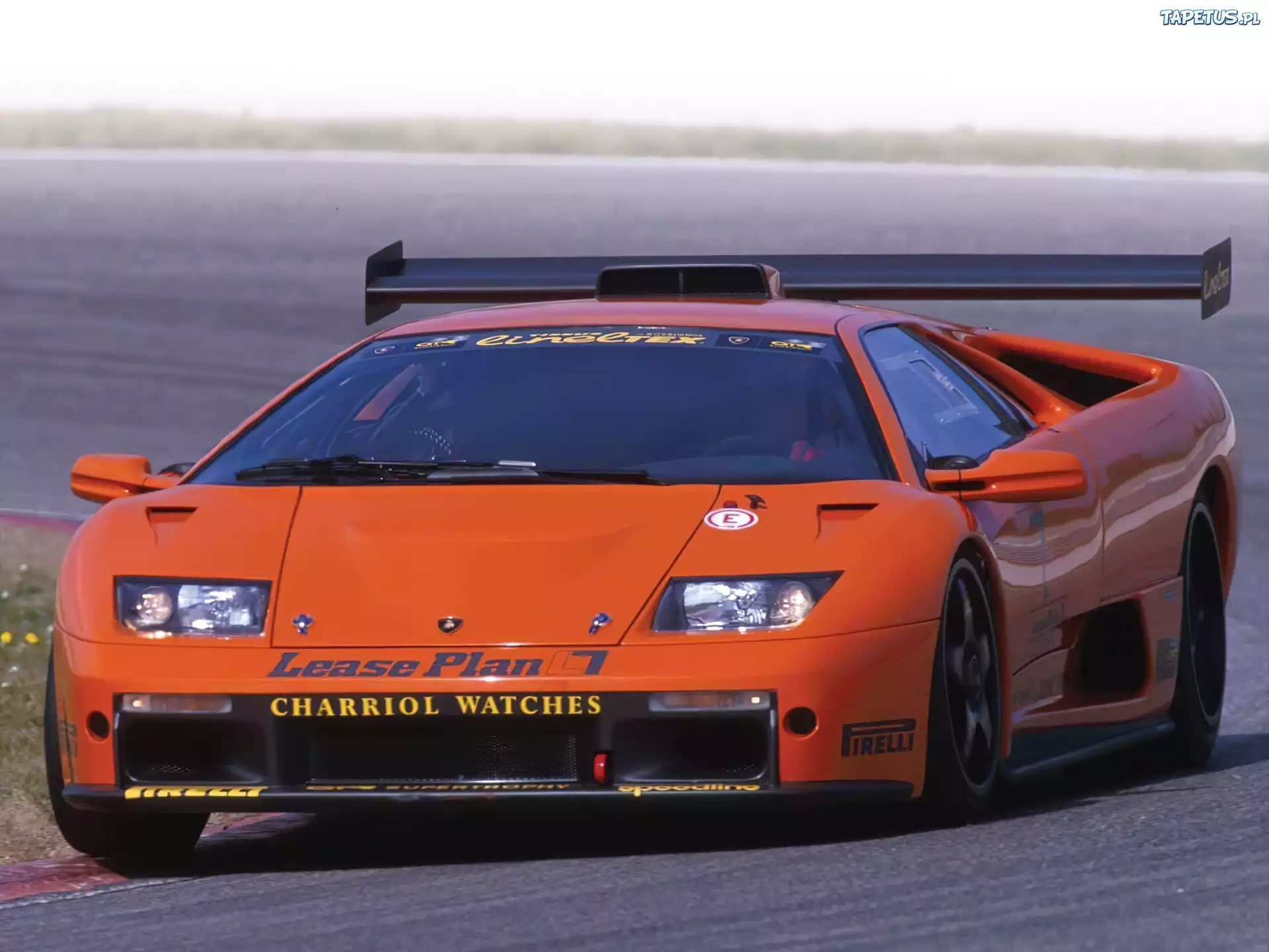 Lamborghini Diablo, Spojler