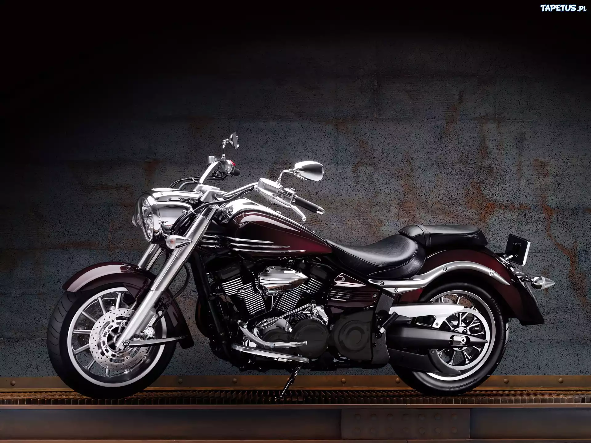 Yamaha XVS1300A Midnight Star, Pas, Napędowy