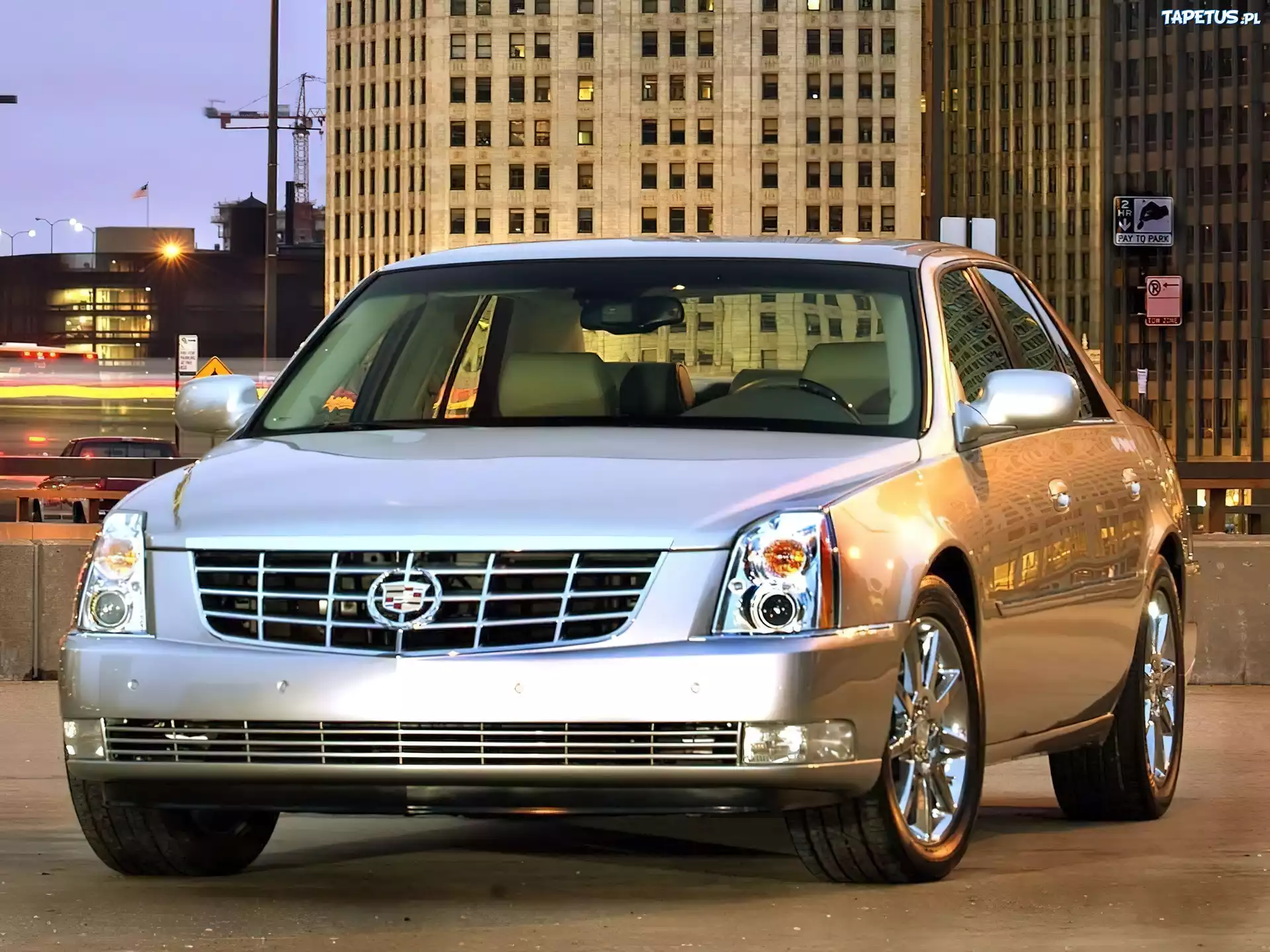 Przód, Cadillac DTS, Miasto