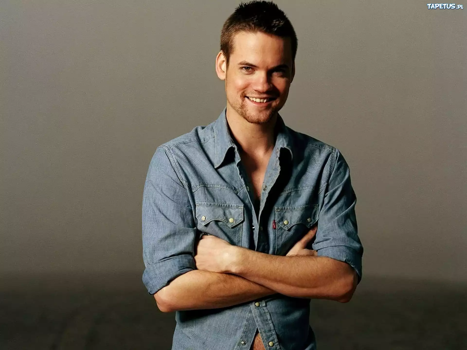 Aktor, Piosenkarz, Shane West, Uśmiech