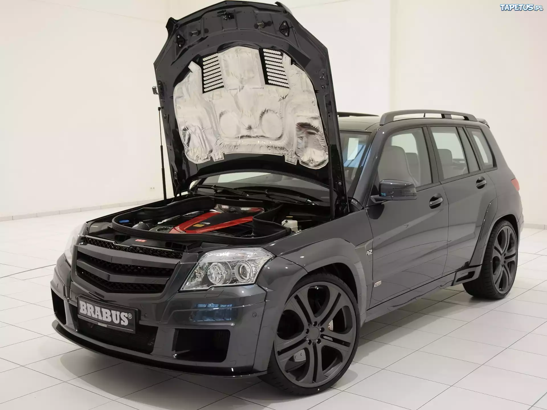 Mercedes GLK, Silnik, Maska, Brabus