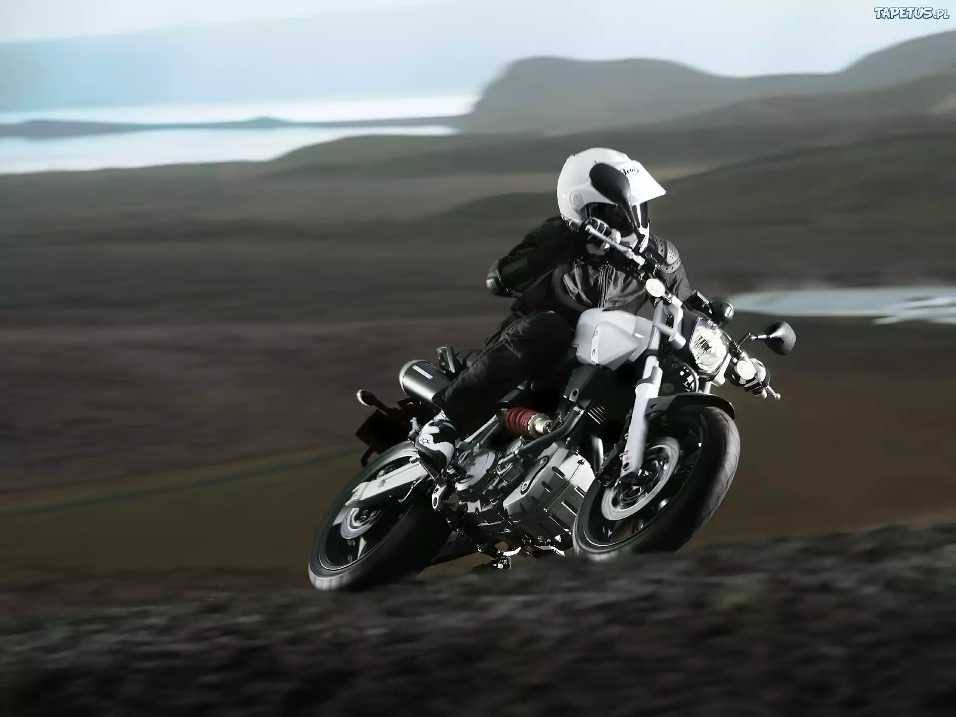 Yamaha MT 03, Kask, Arai