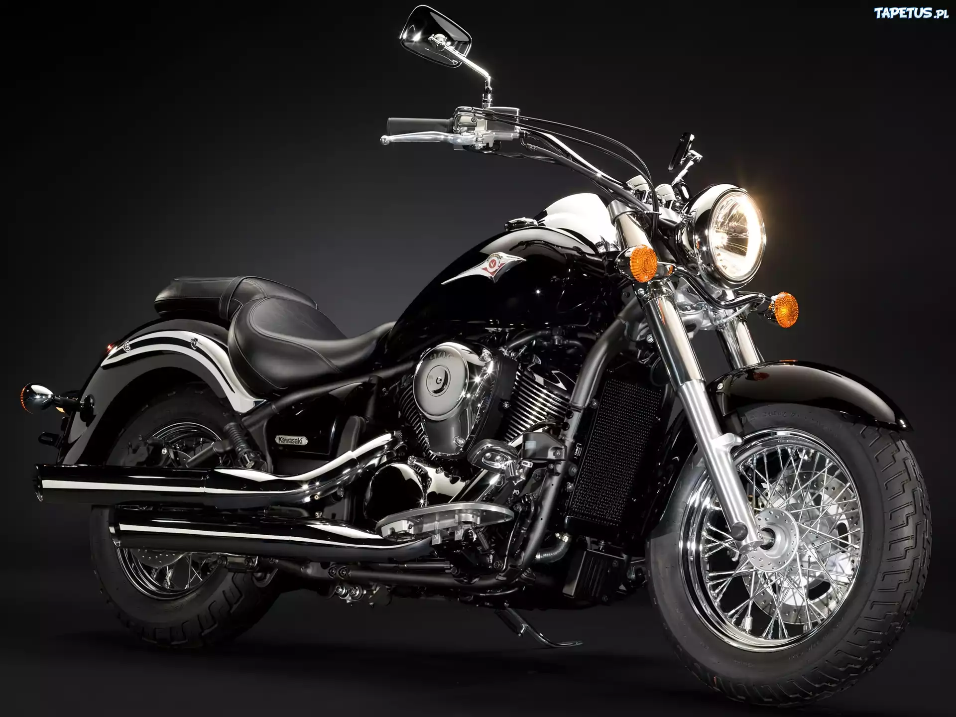 Kawasaki VN 900, Chrom