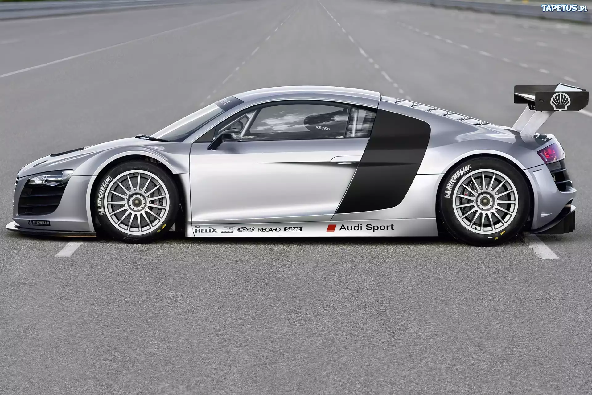 Audi R8, Spojler, Sport