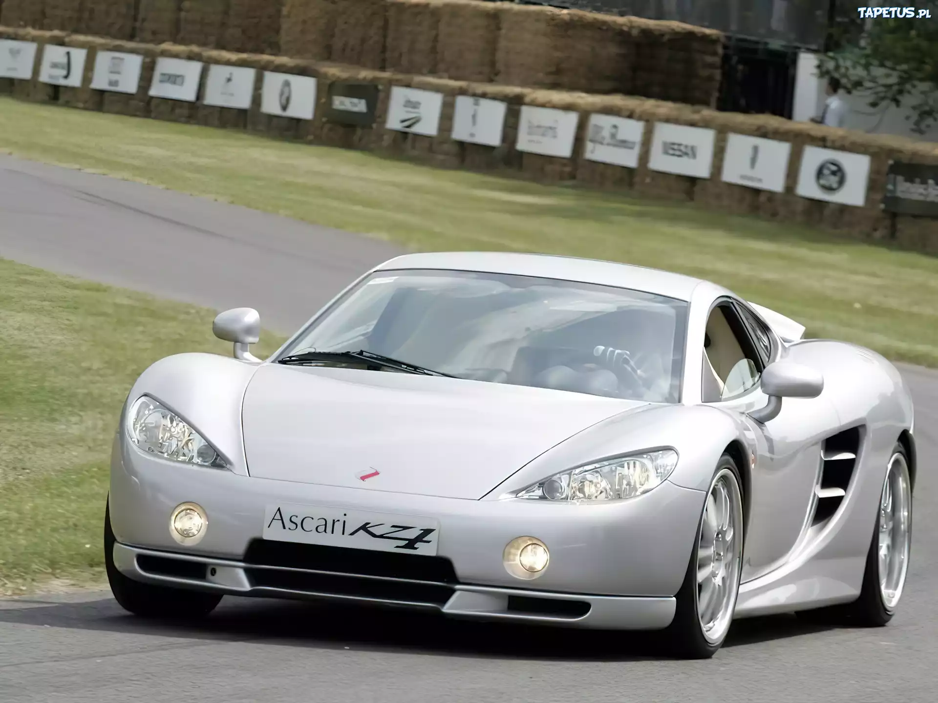 Ascari KZ1, Tor, Wyścigowy