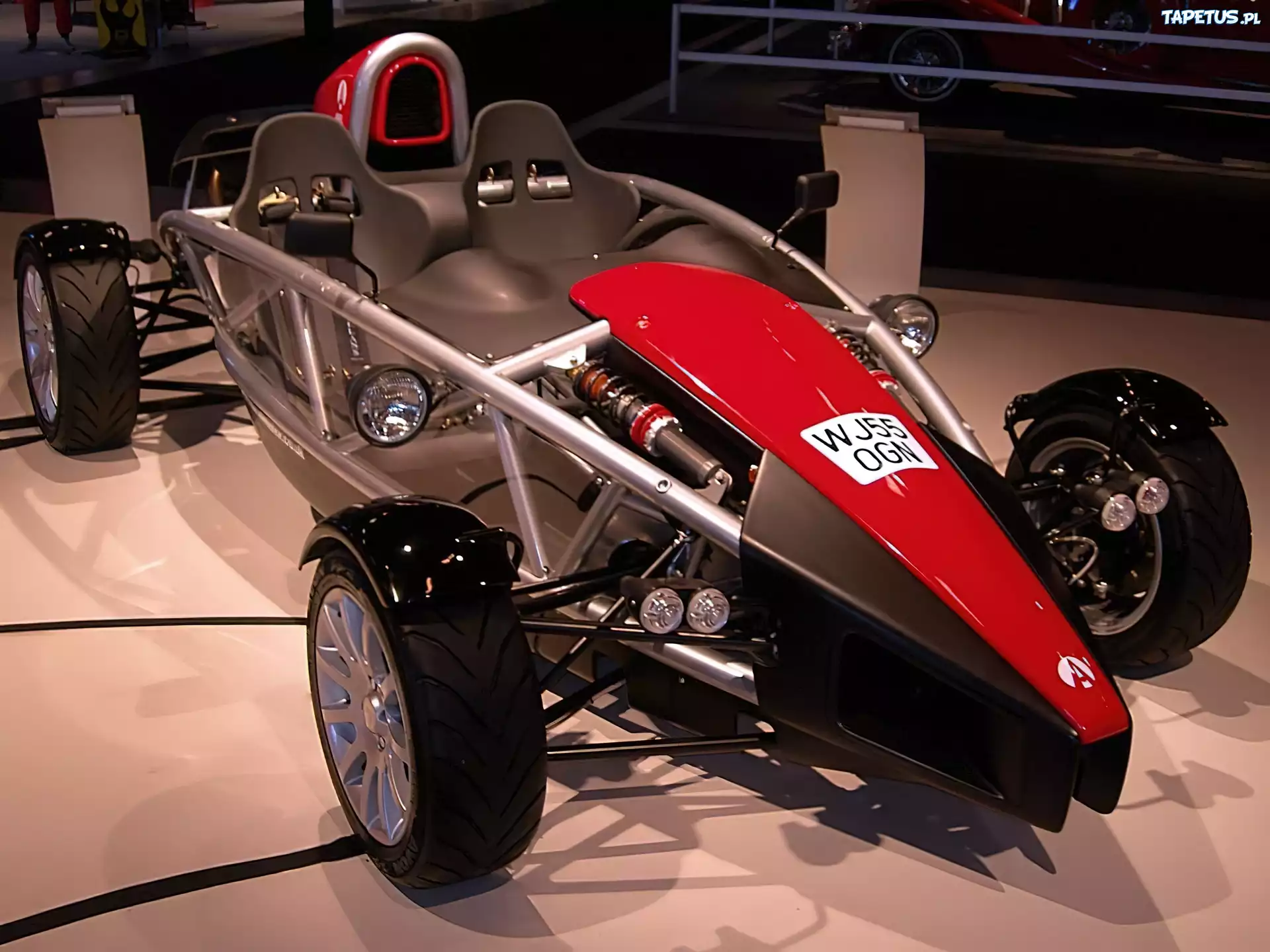 Ariel Atom, Salon, Wystawa