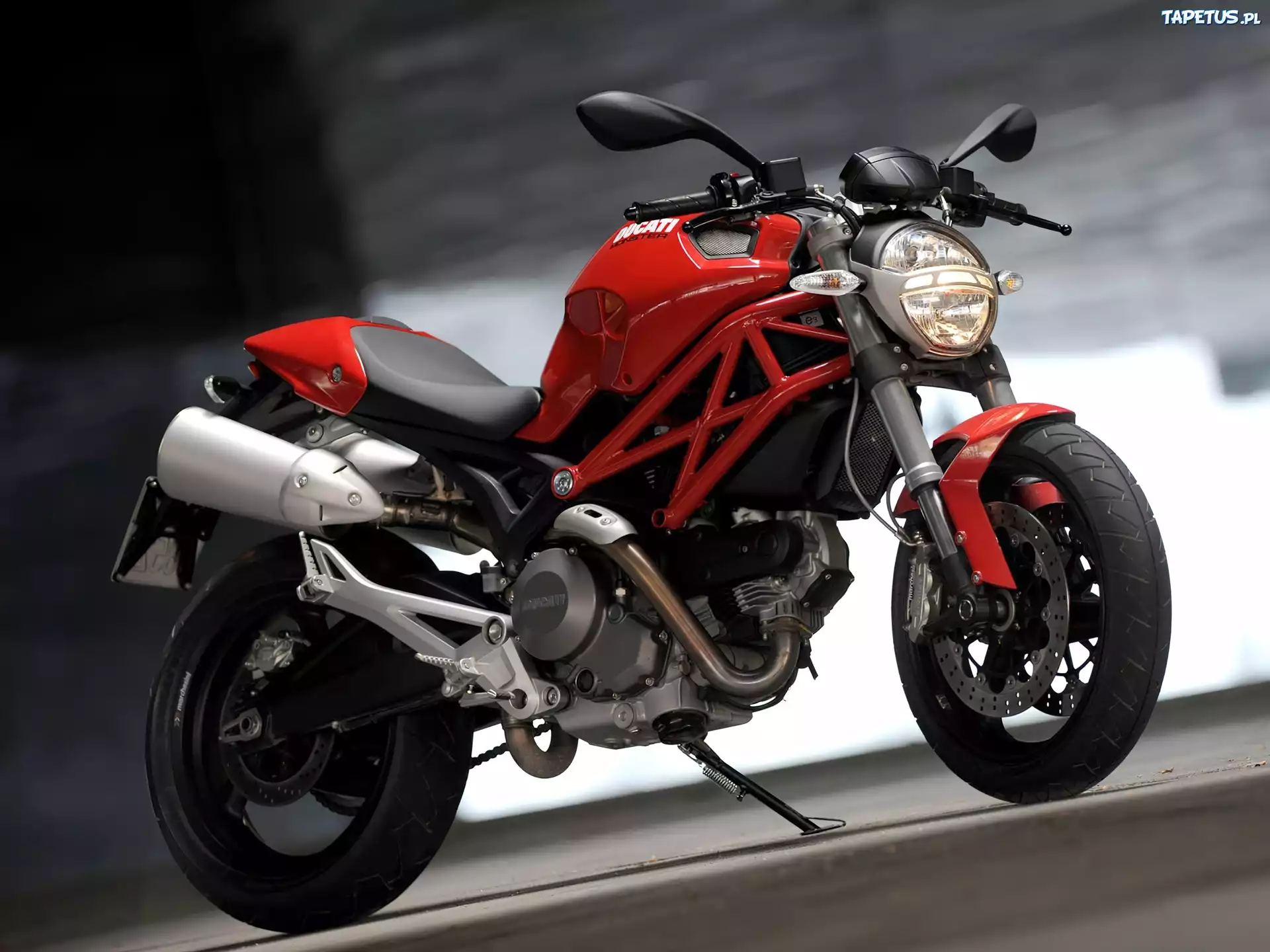 Ducati Monster 696, Stopka