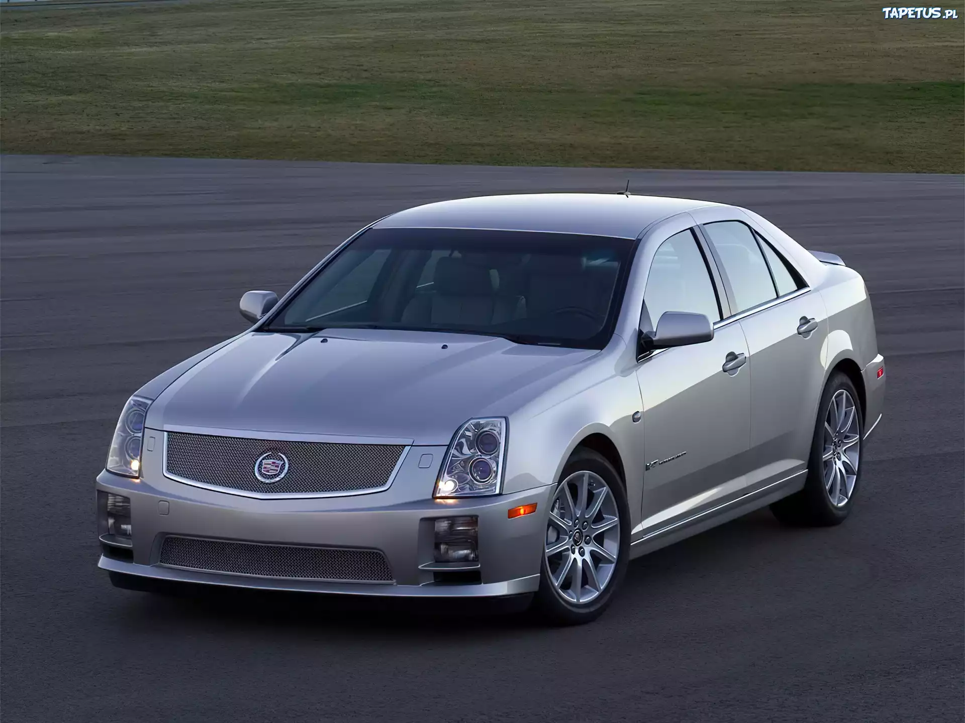 Srebrny, Cadillac STS, Limuzyna