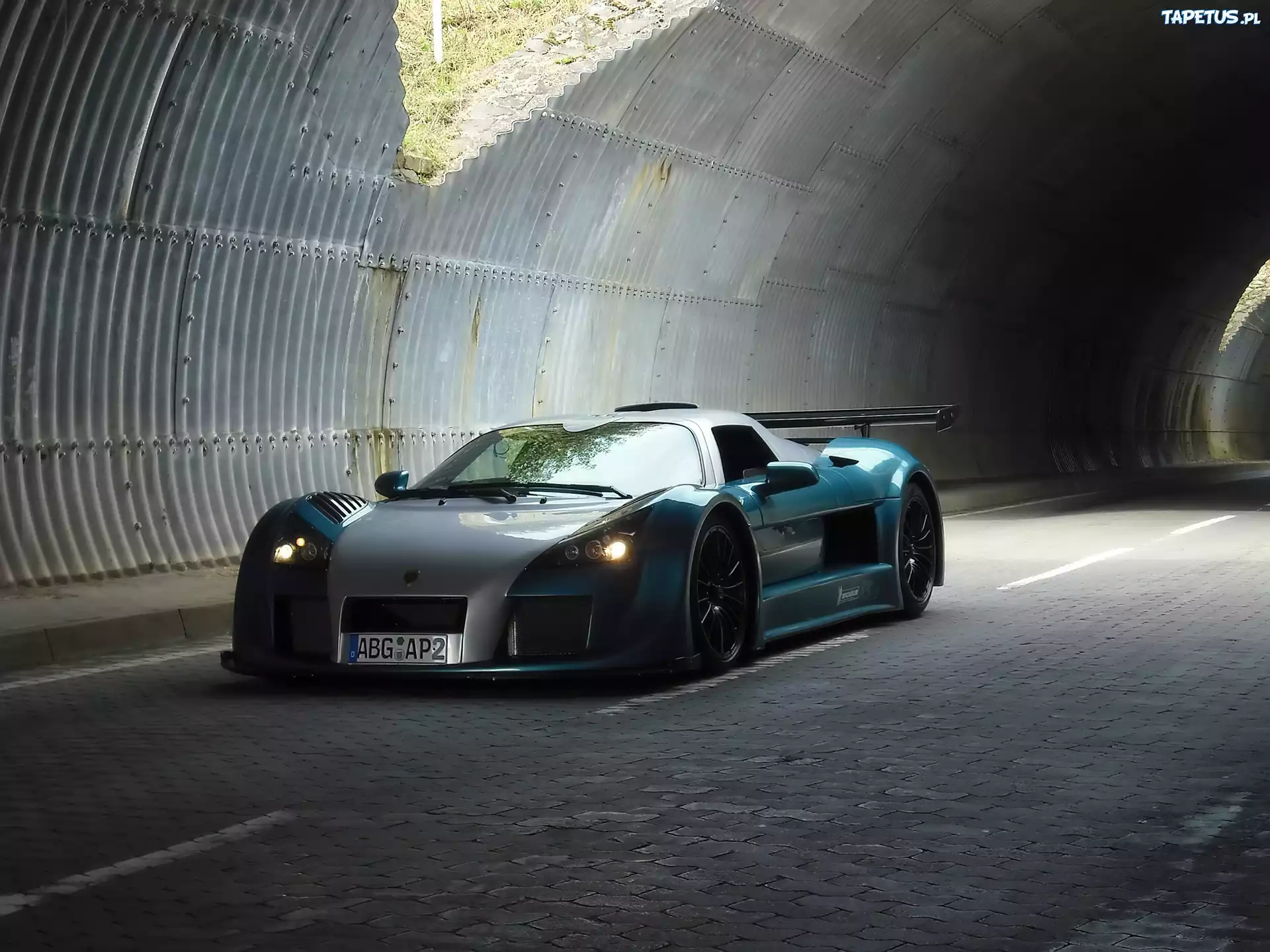 Gumpert Apollo, Hangar, Wyścigowy, Samochód