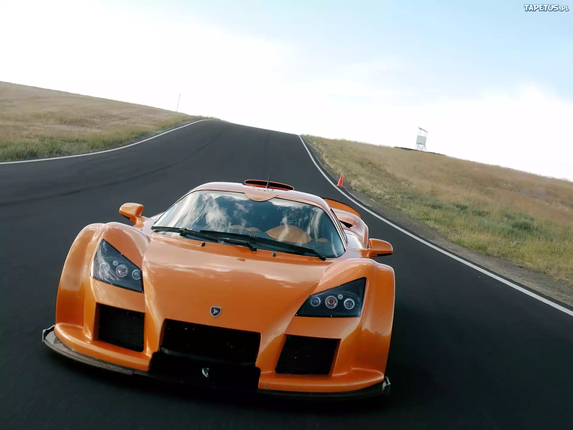 Gumpert Apollo, Reflektory, Maska