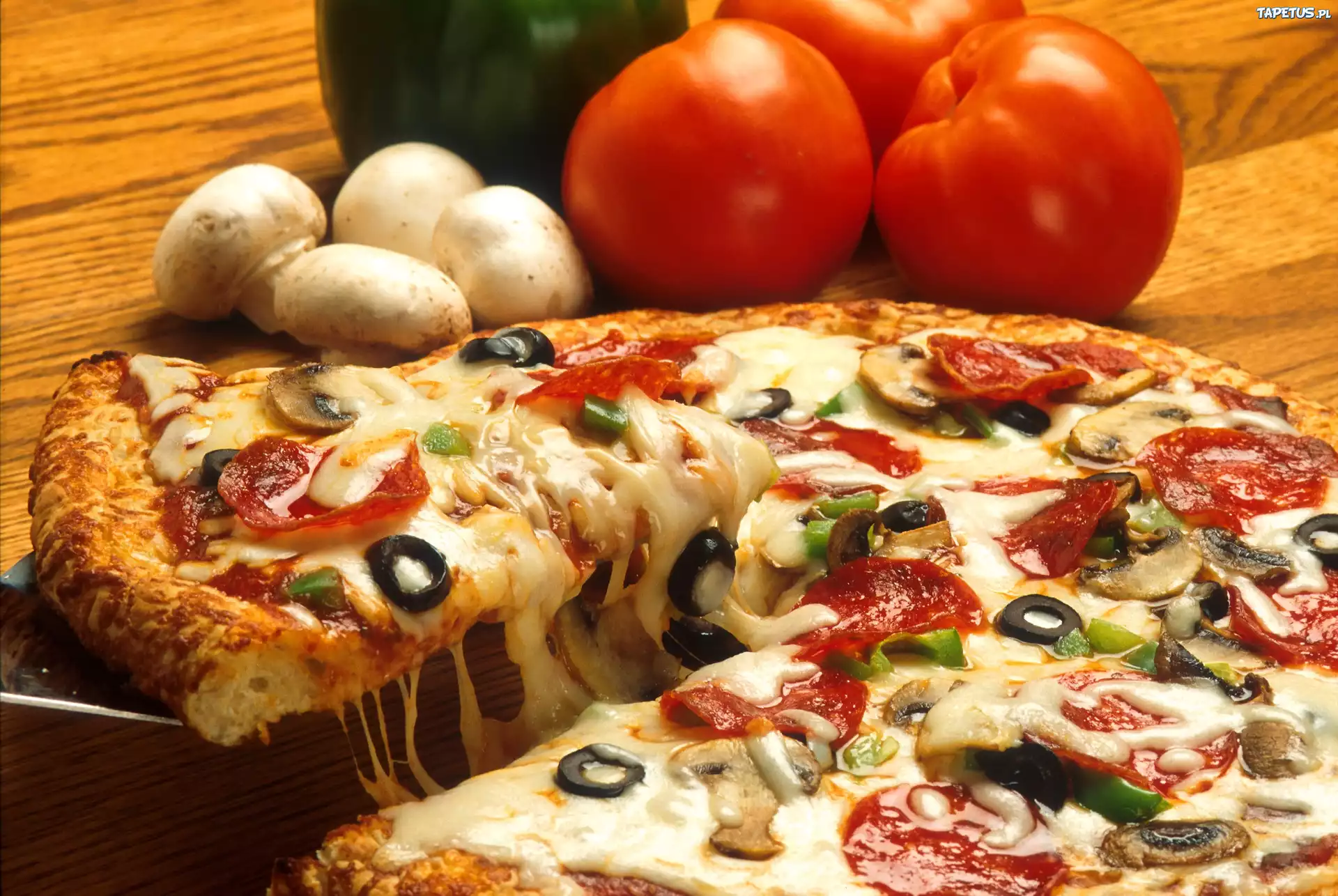 Pizza, Pieczarki, Pomidory