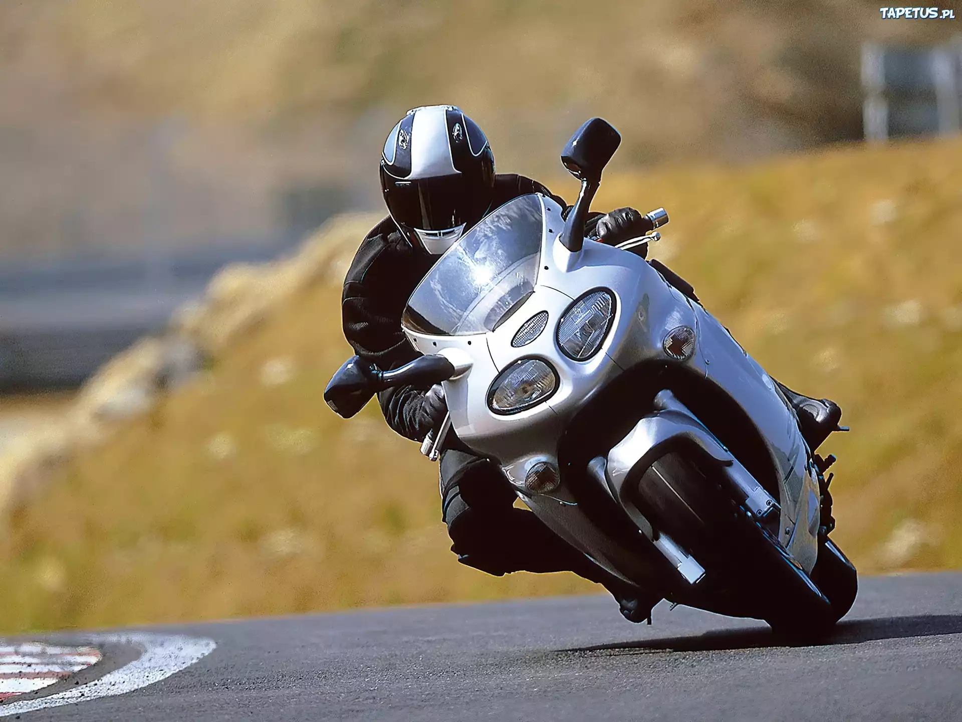 Triumph Sprint ST, Winkle